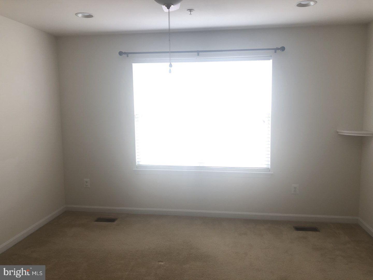 POINTE AT ARUNDEL PRESERVES - Residential Lease