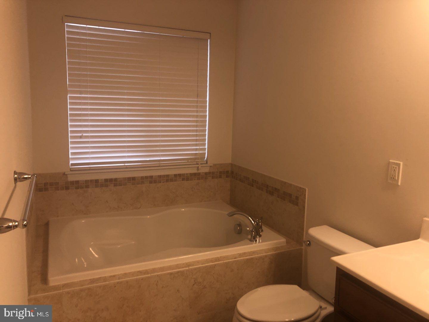 POINTE AT ARUNDEL PRESERVES - Residential Lease