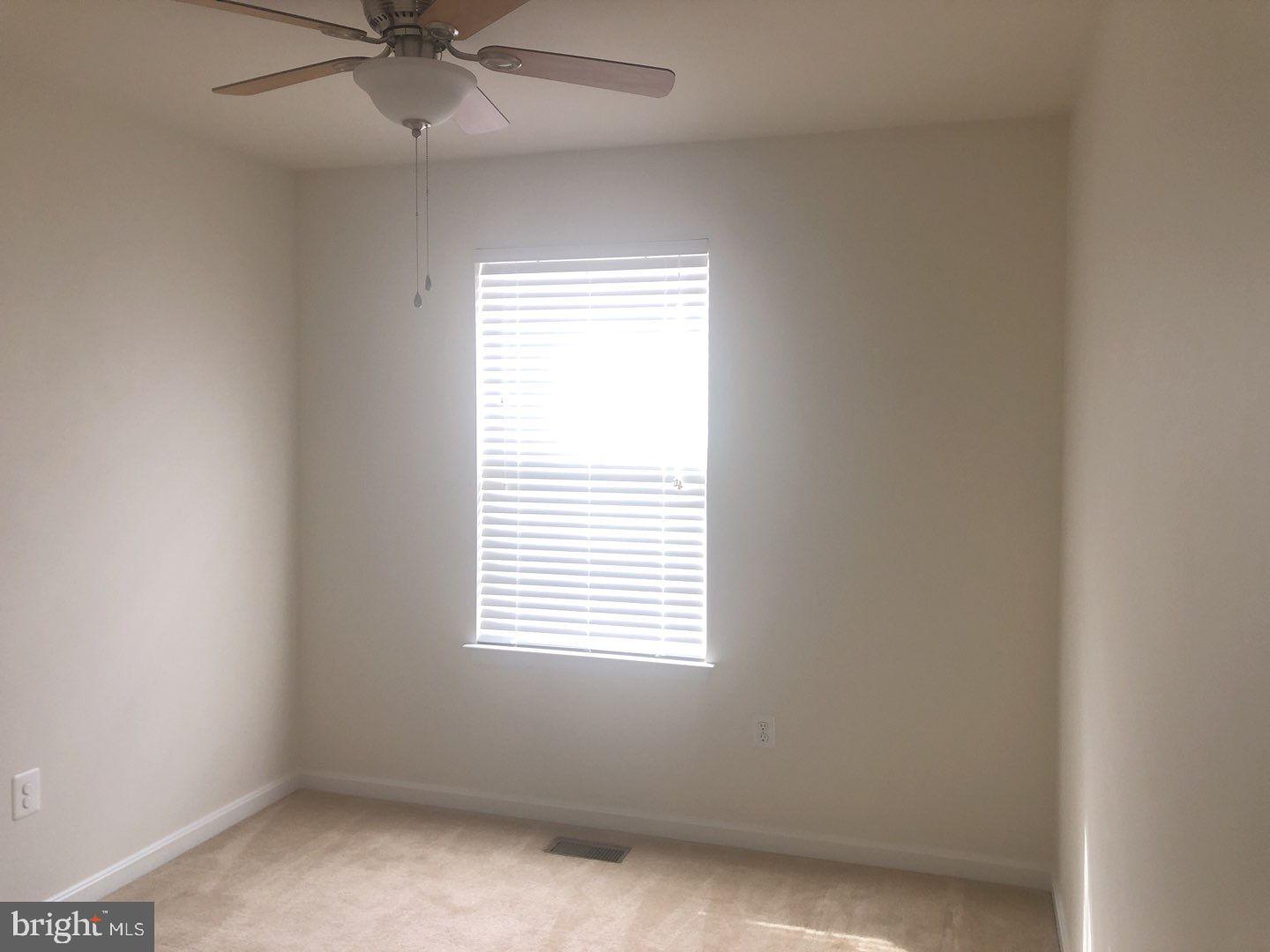 POINTE AT ARUNDEL PRESERVES - Residential Lease