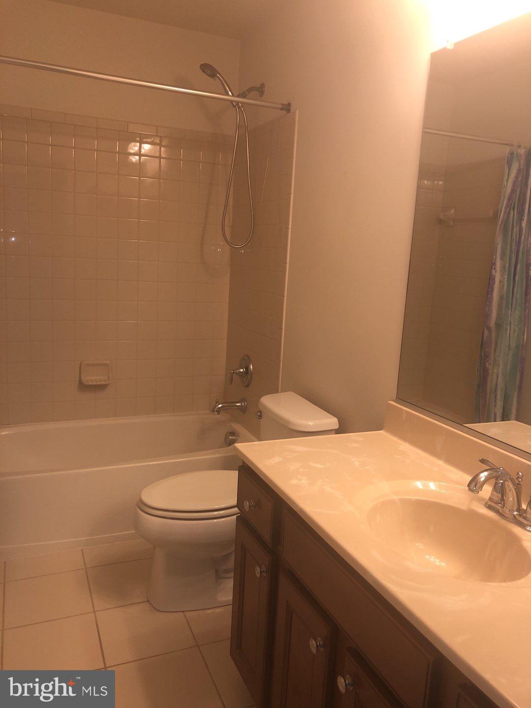 POINTE AT ARUNDEL PRESERVES - Residential Lease