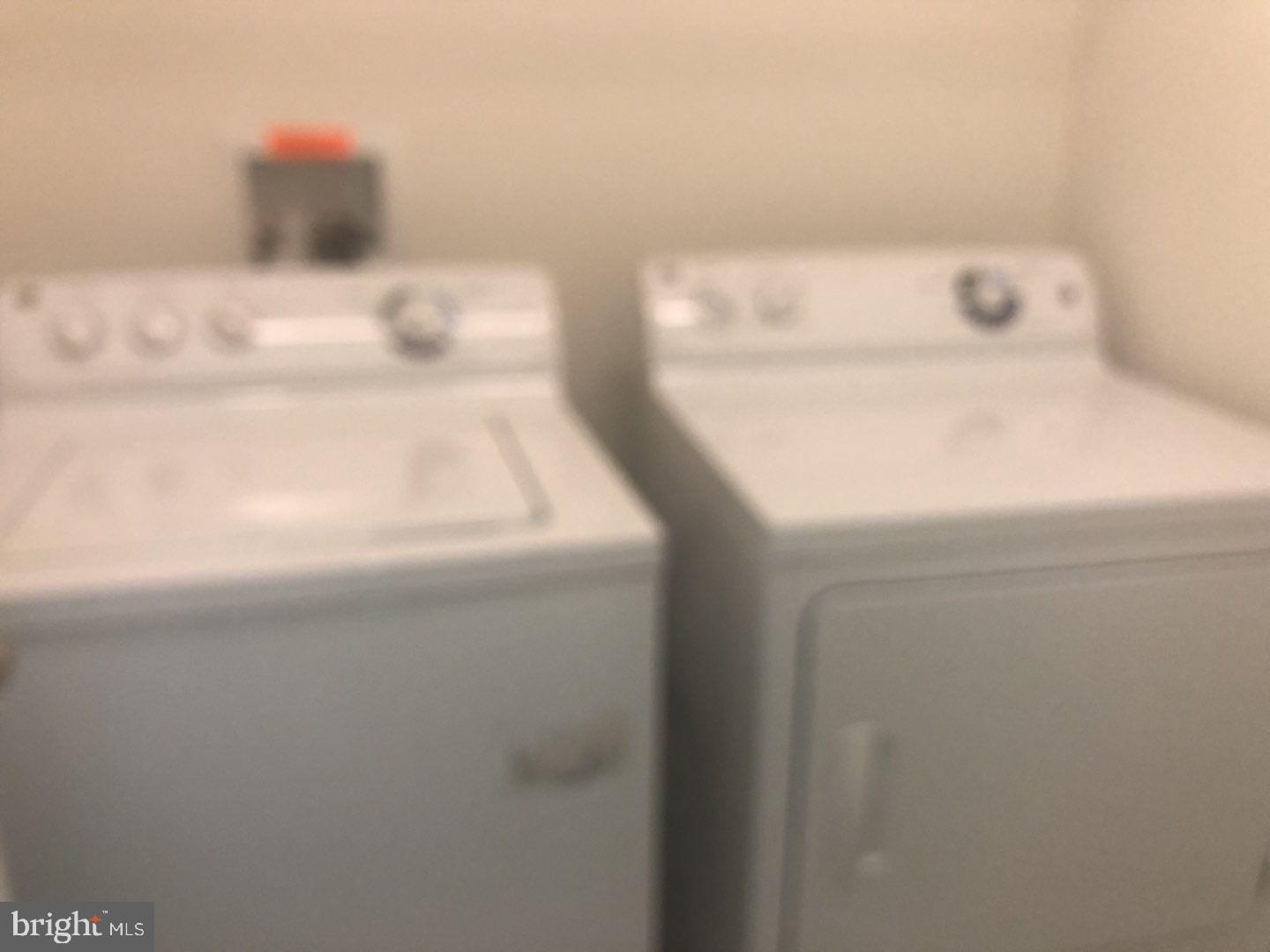 POINTE AT ARUNDEL PRESERVES - Residential Lease