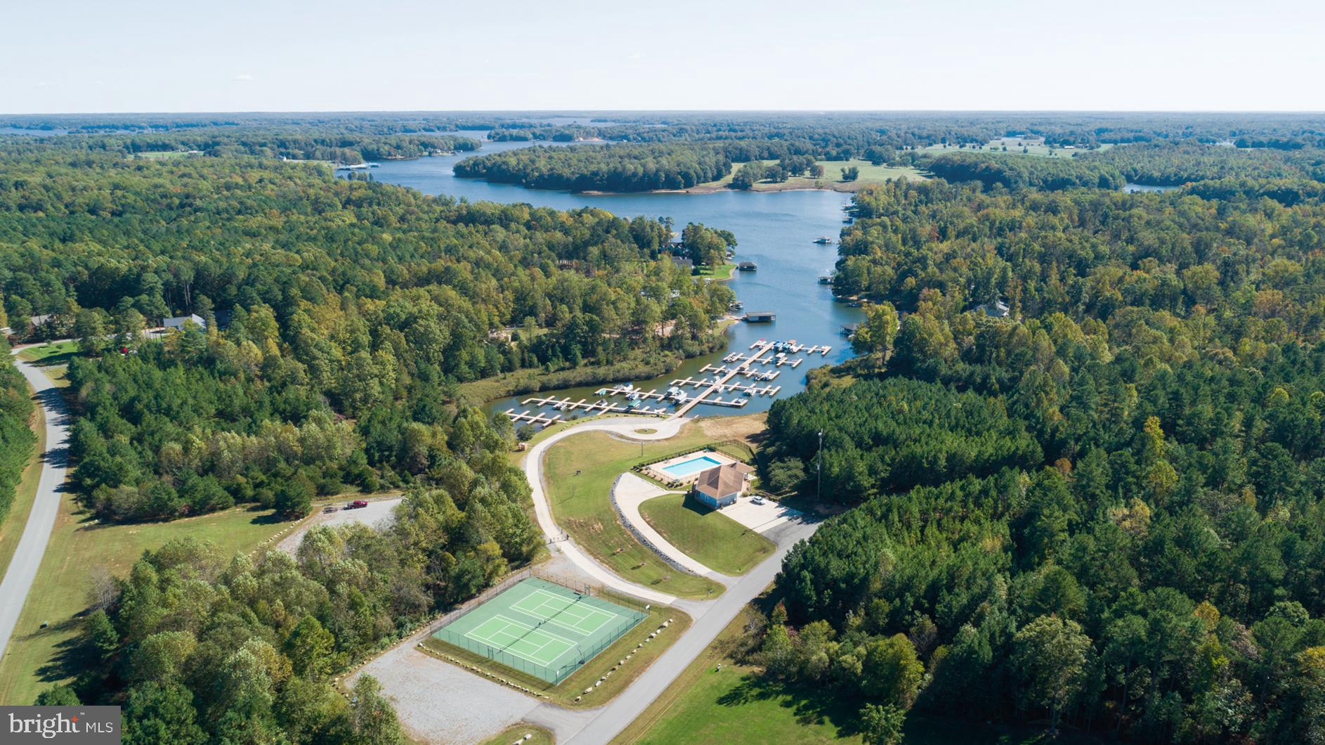 THE WATERS AT LAKE ANNA - Residential