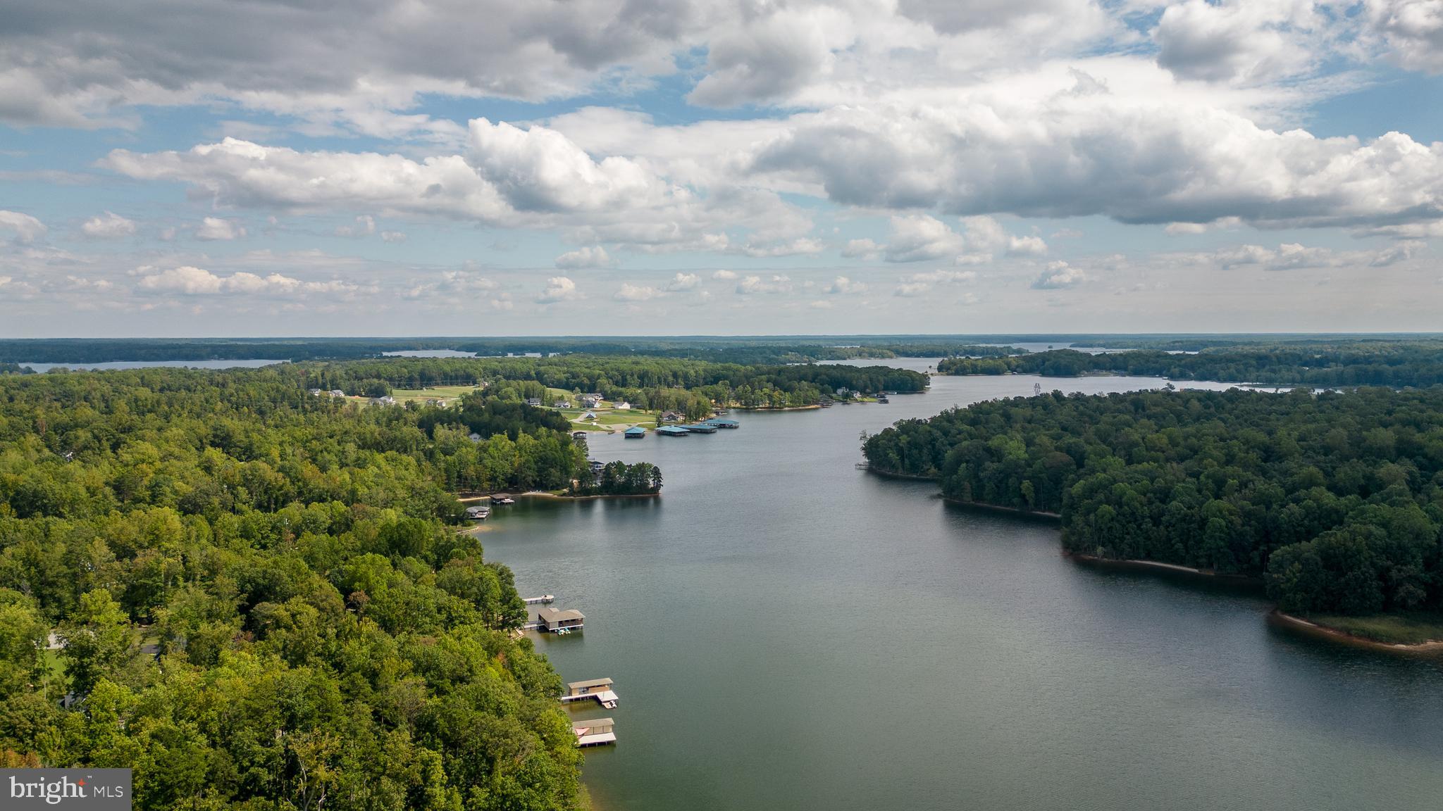 THE WATERS AT LAKE ANNA - Residential