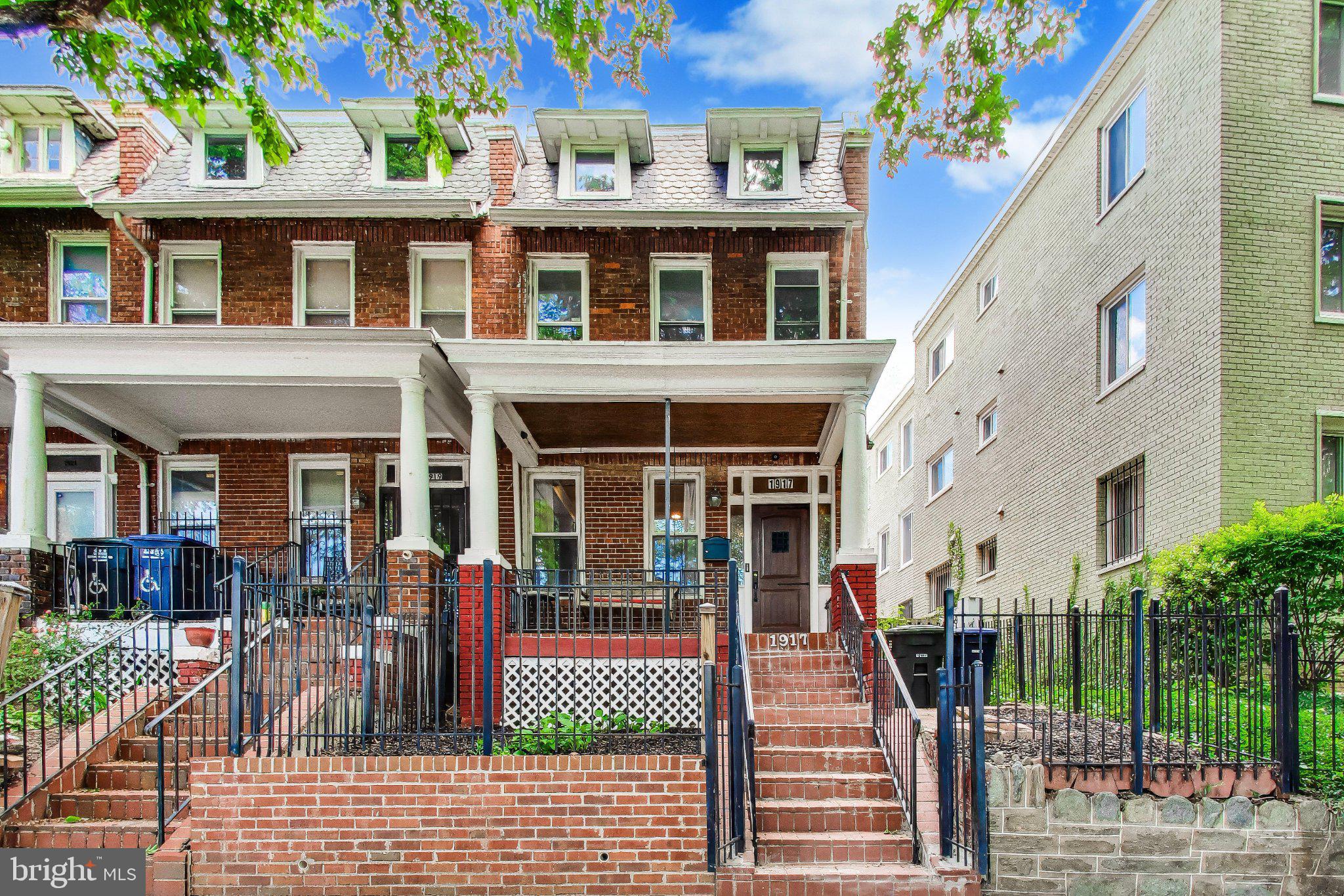 1917 LINCOLN ROAD NE