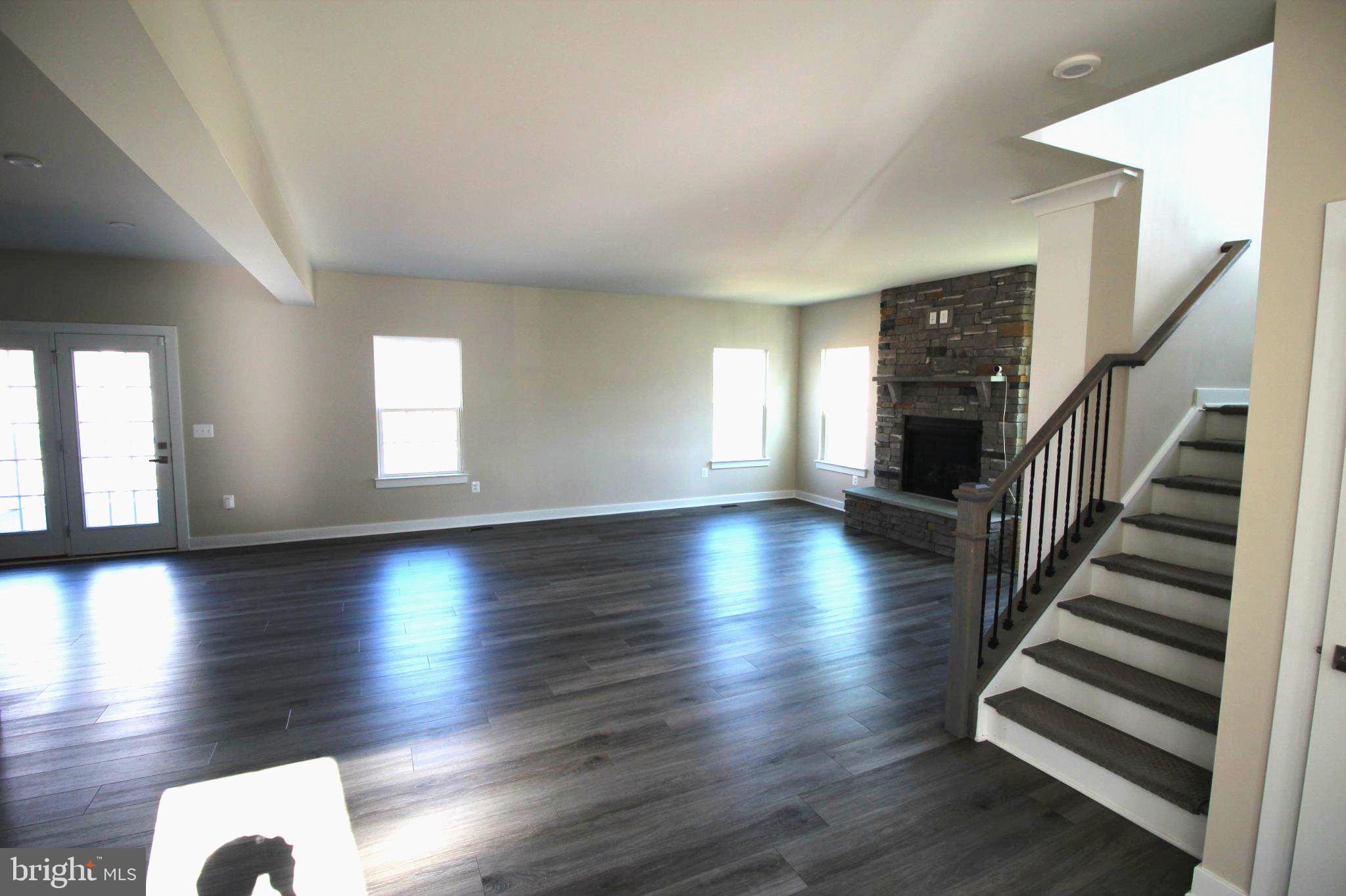 302 PIMA COURT