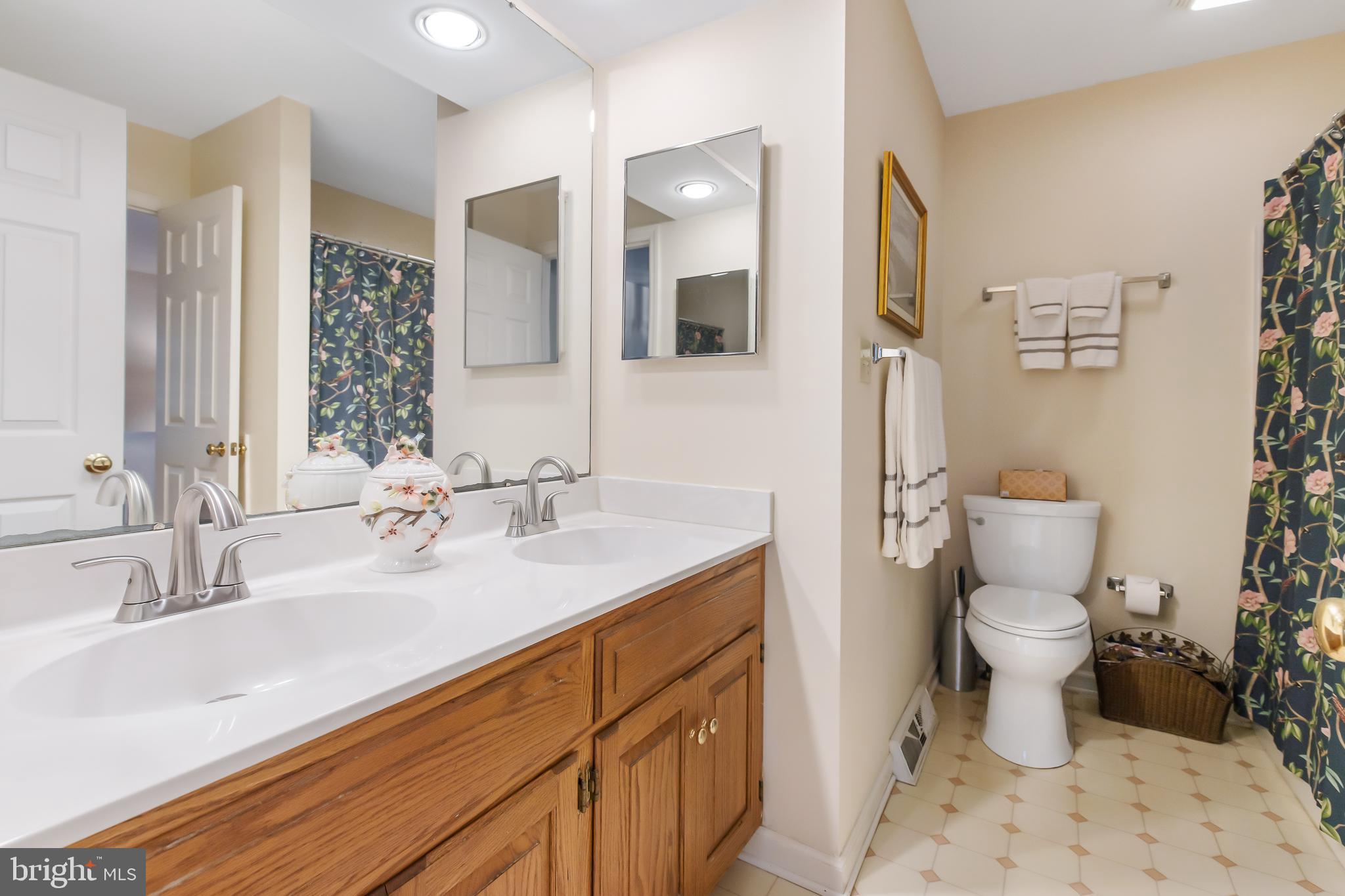 WOODS AT TREETOPS - Residential