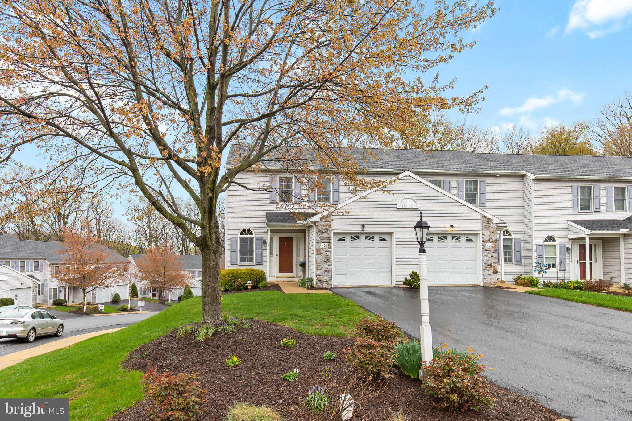 WOODS AT TREETOPS - Residential