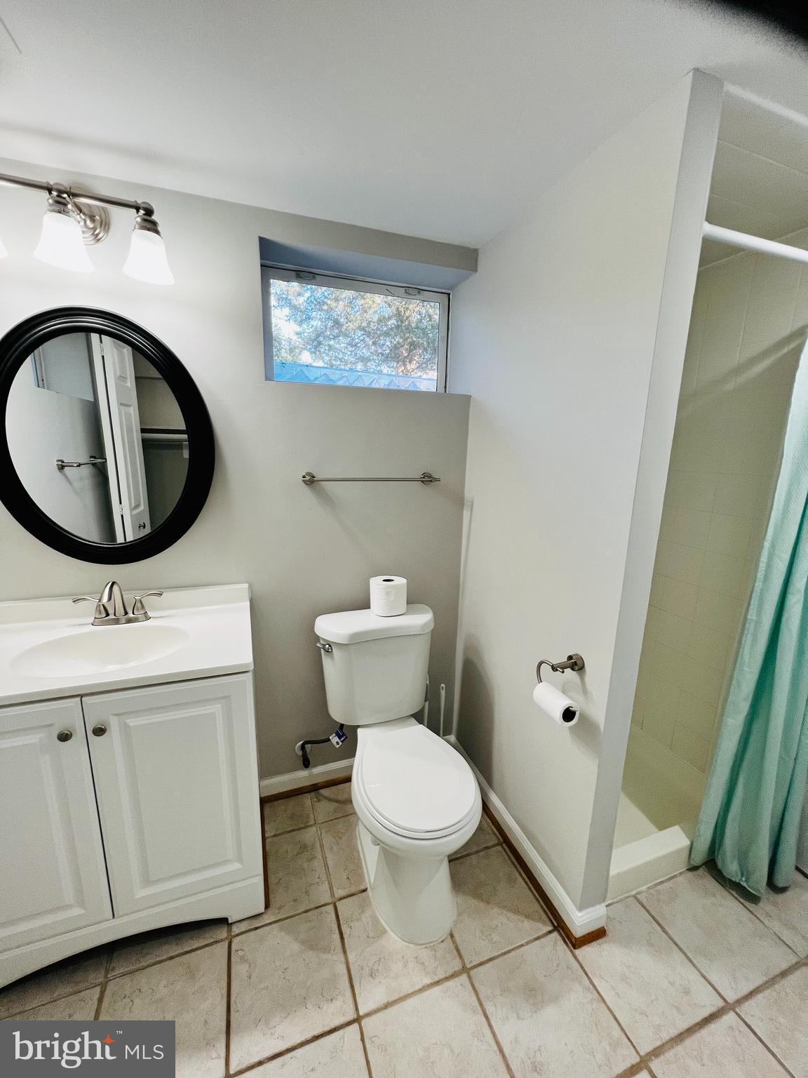 HUNTINGTON - Residential Lease