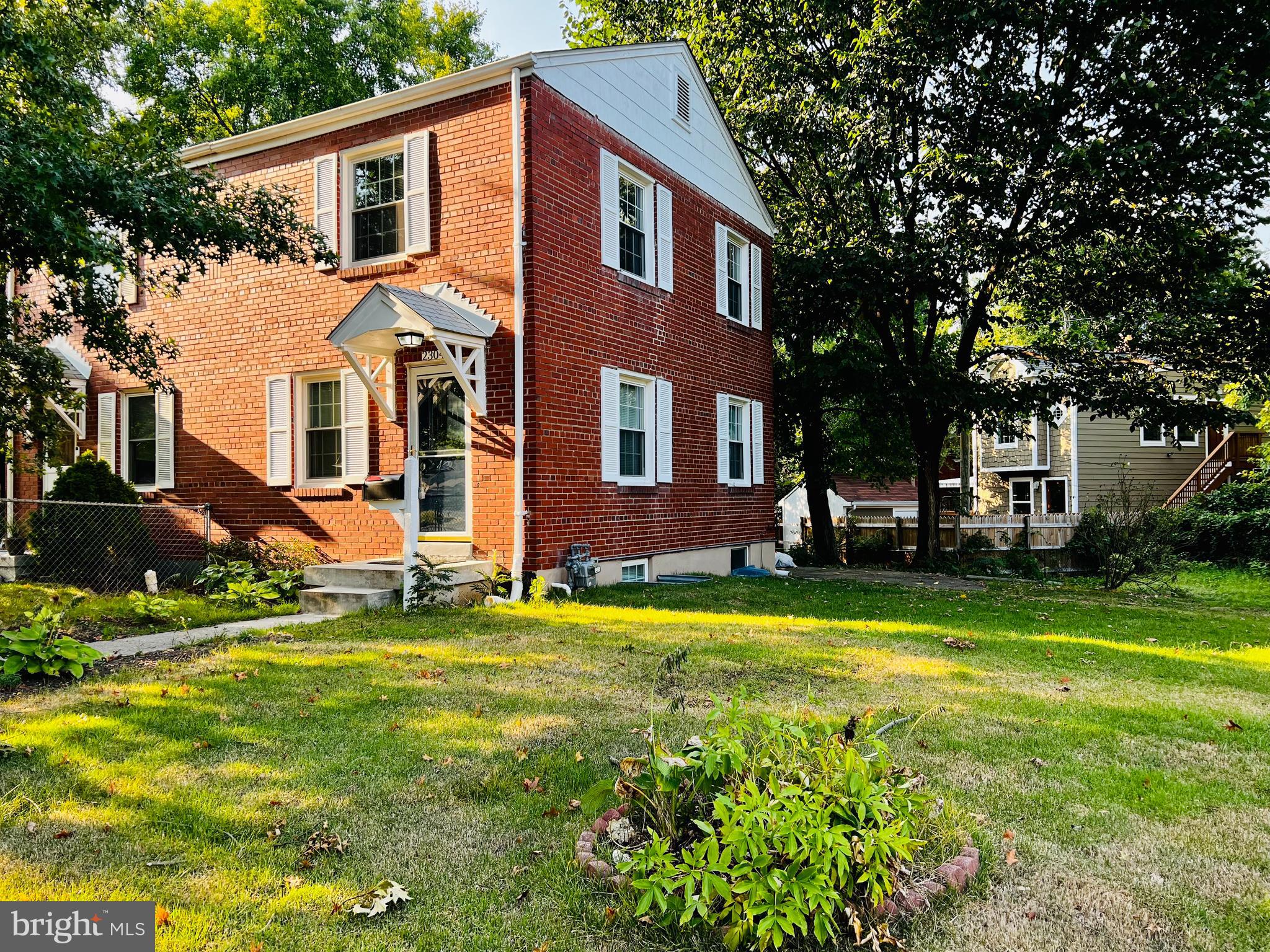 HUNTINGTON - Residential Lease