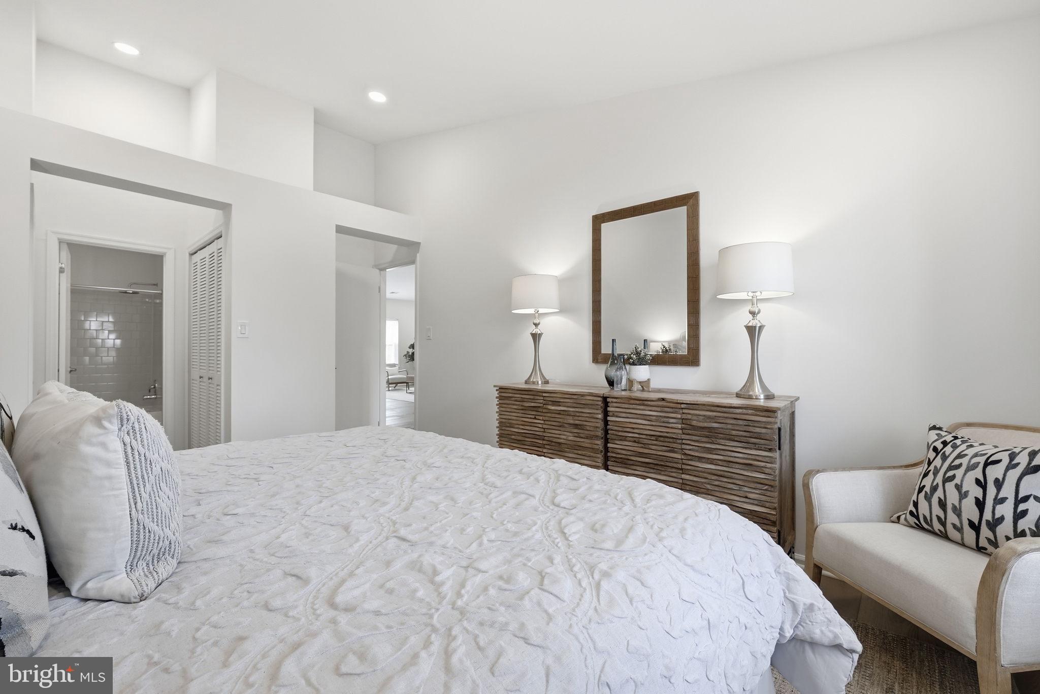 GRAYS POINTE - Residential