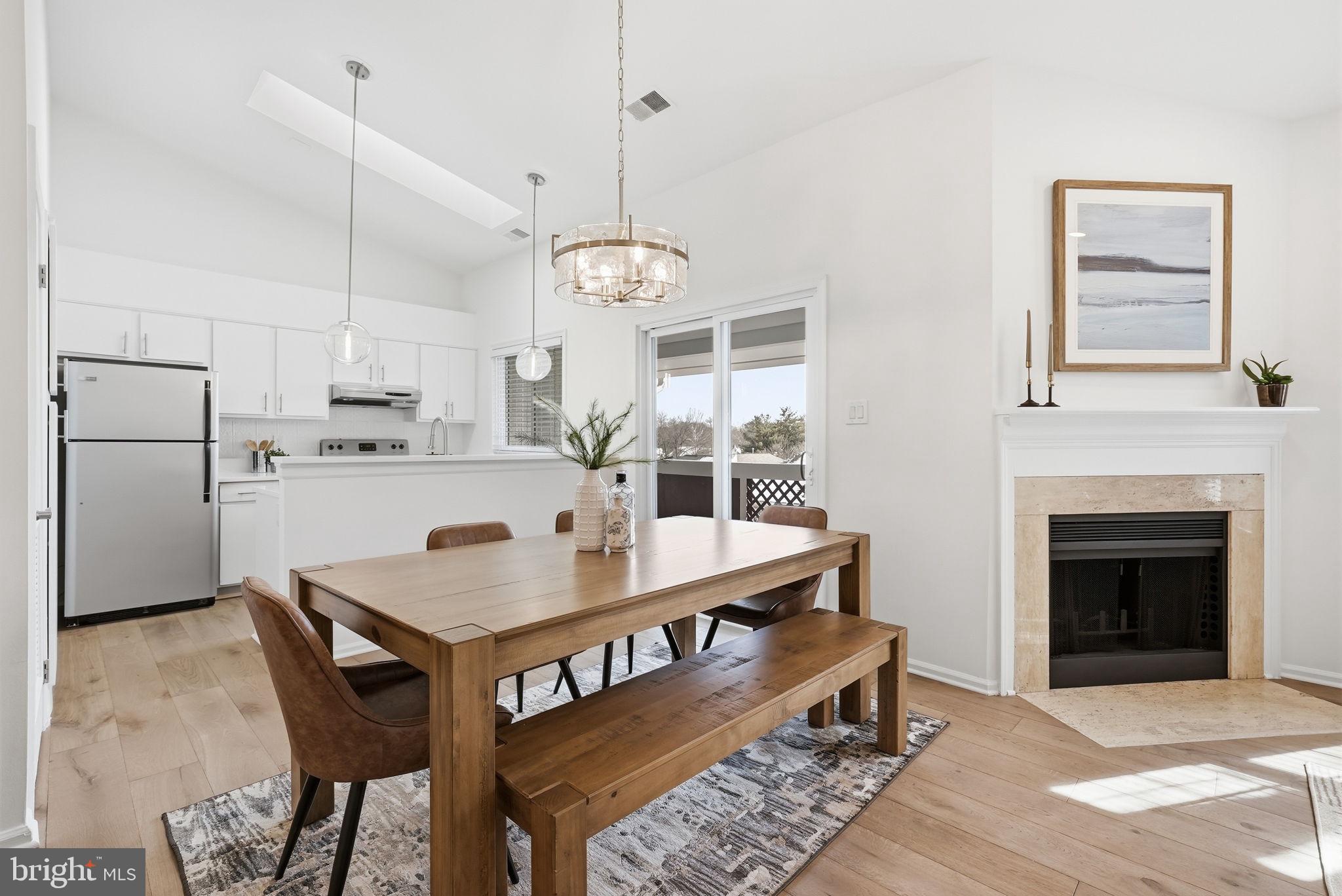 GRAYS POINTE - Residential