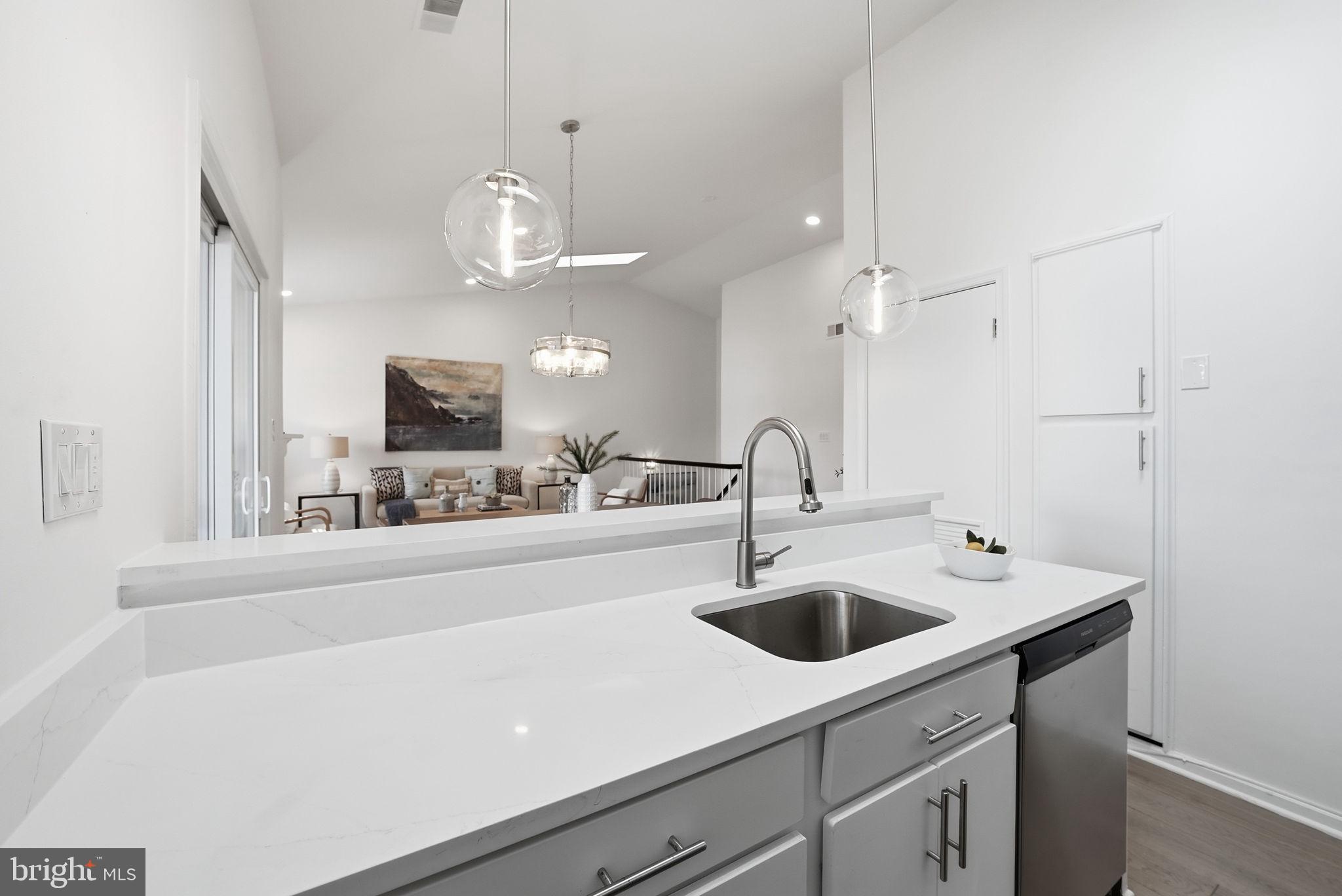 GRAYS POINTE - Residential