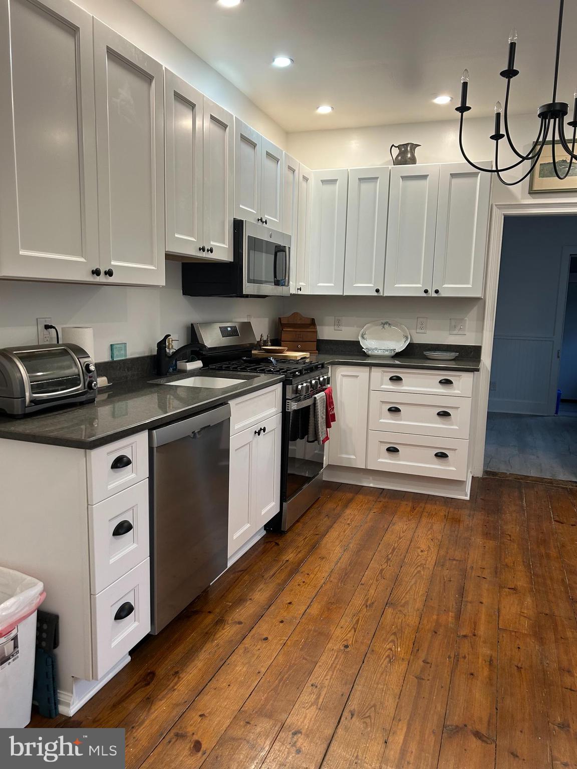 OLD NEW CASTLE - Residential