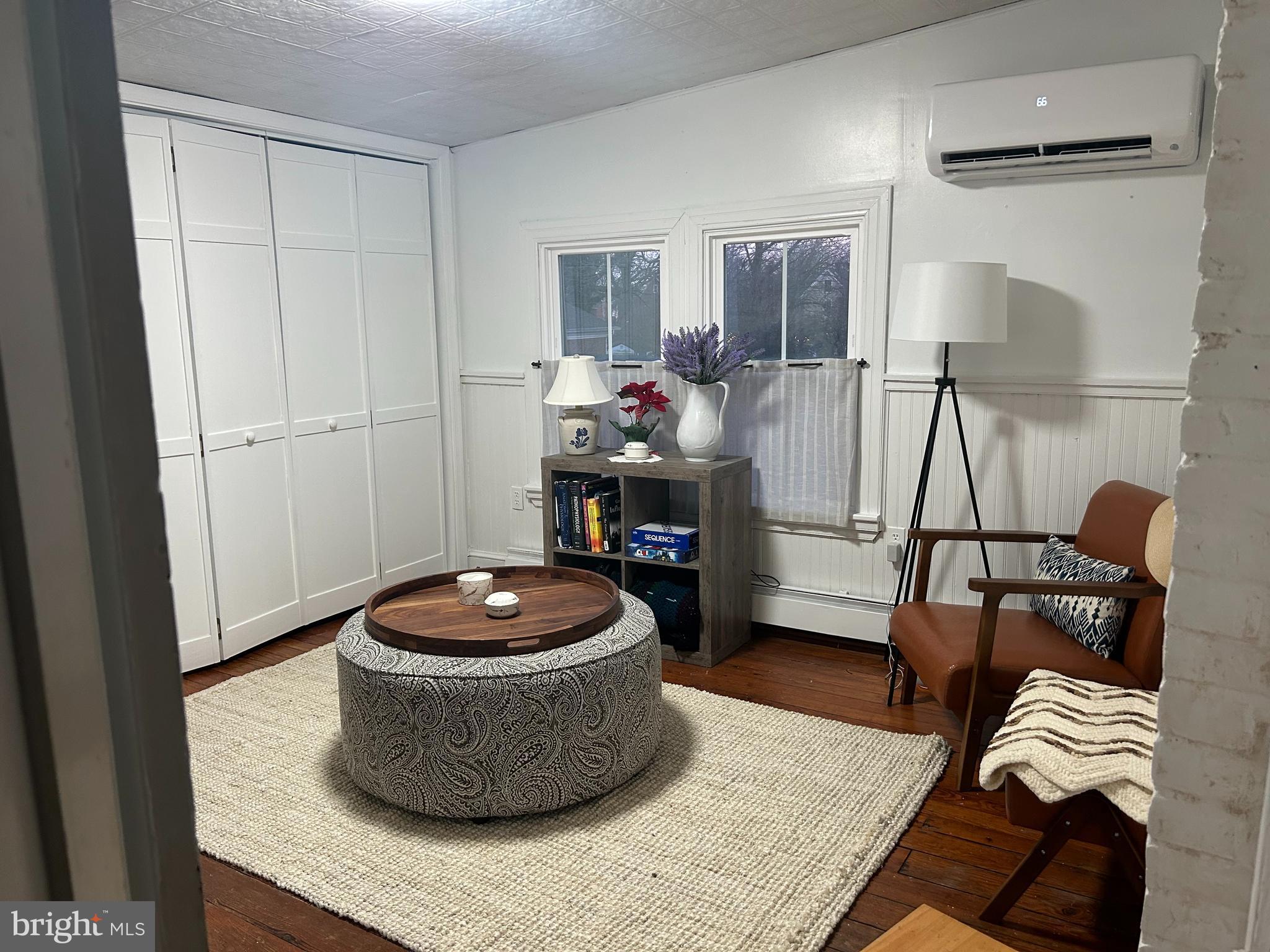 OLD NEW CASTLE - Residential