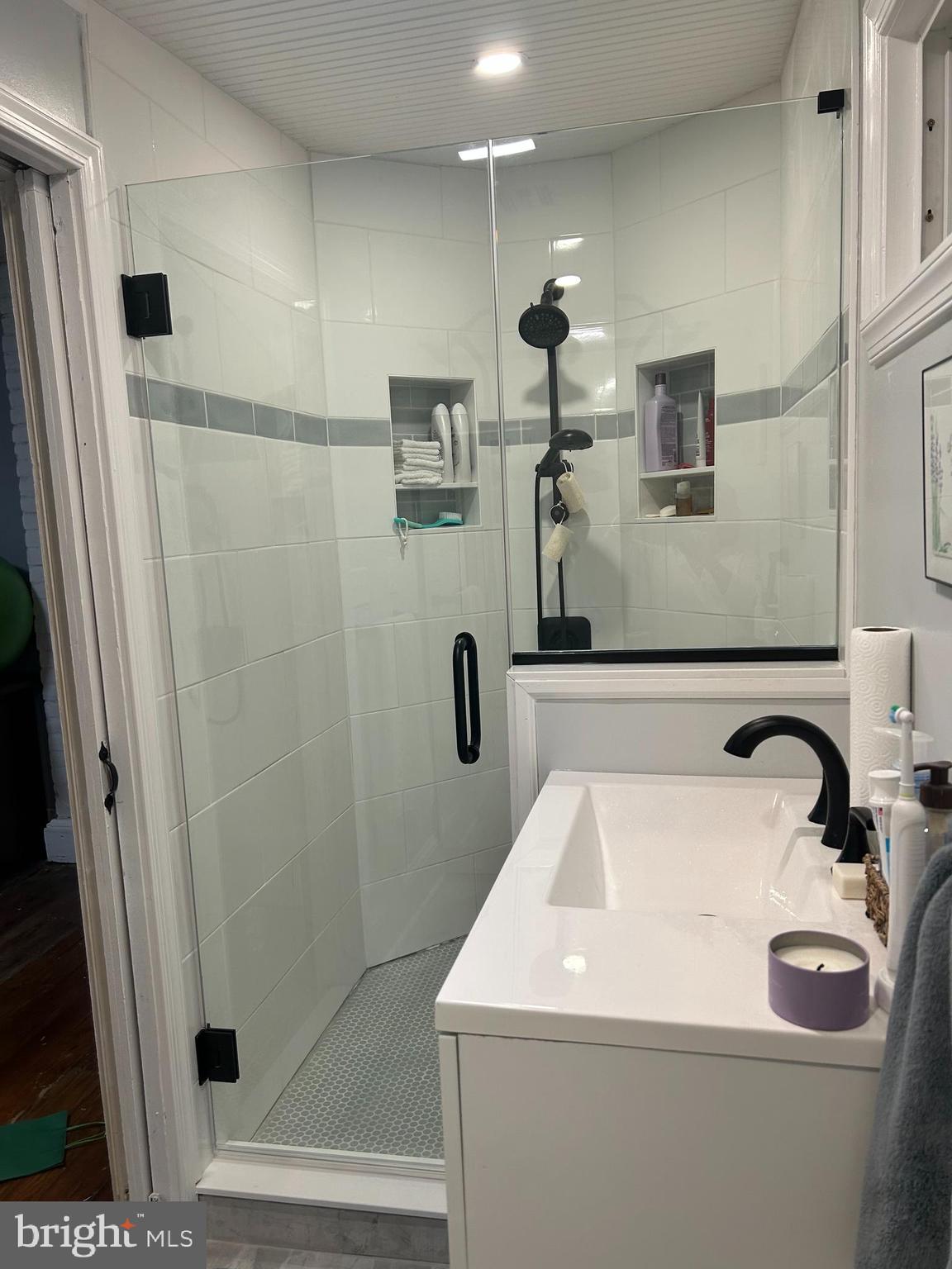 OLD NEW CASTLE - Residential