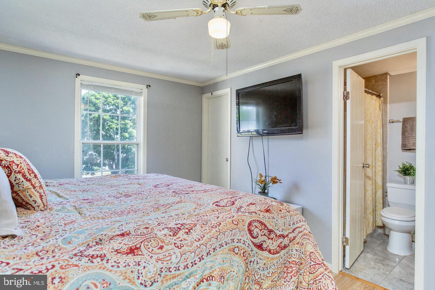 TOWNS OF OAK SPRINGS - Residential Lease