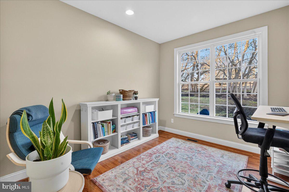 FERGUSON HILL - Residential