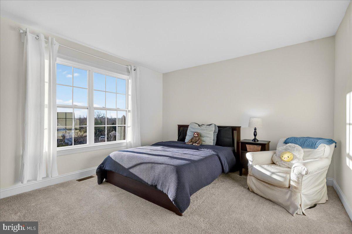 FERGUSON HILL - Residential