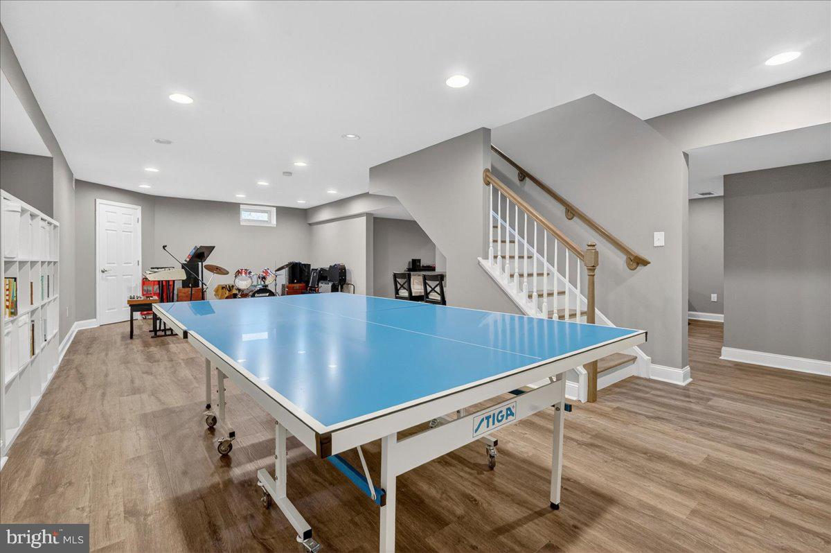 FERGUSON HILL - Residential