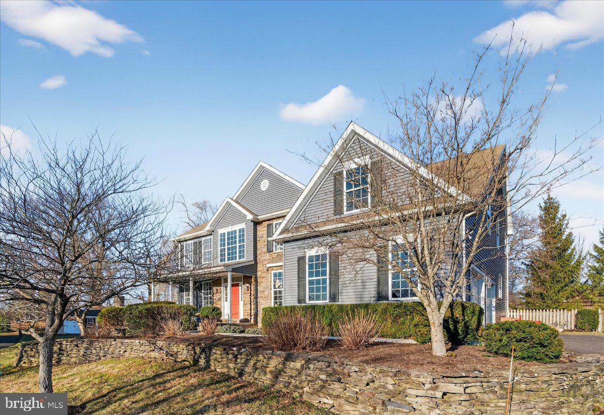 FERGUSON HILL - Residential