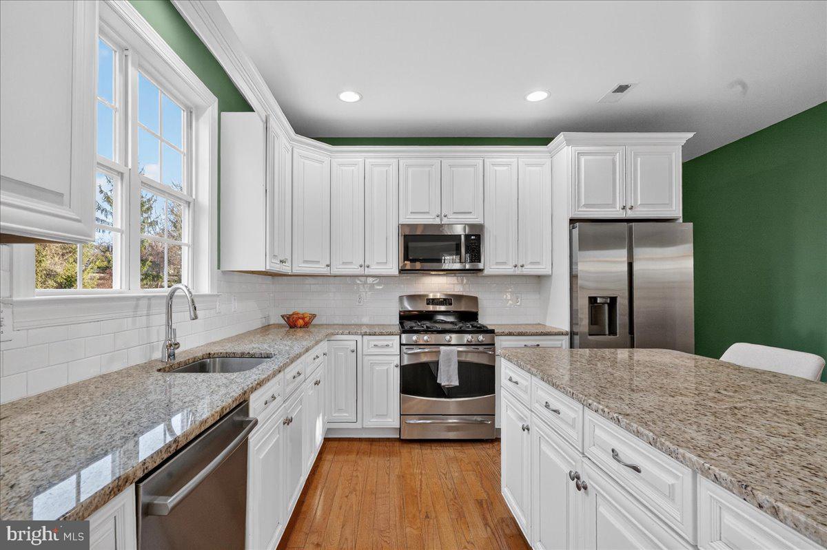 FERGUSON HILL - Residential