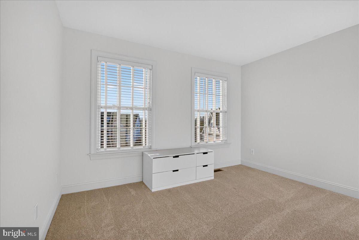 FERGUSON HILL - Residential