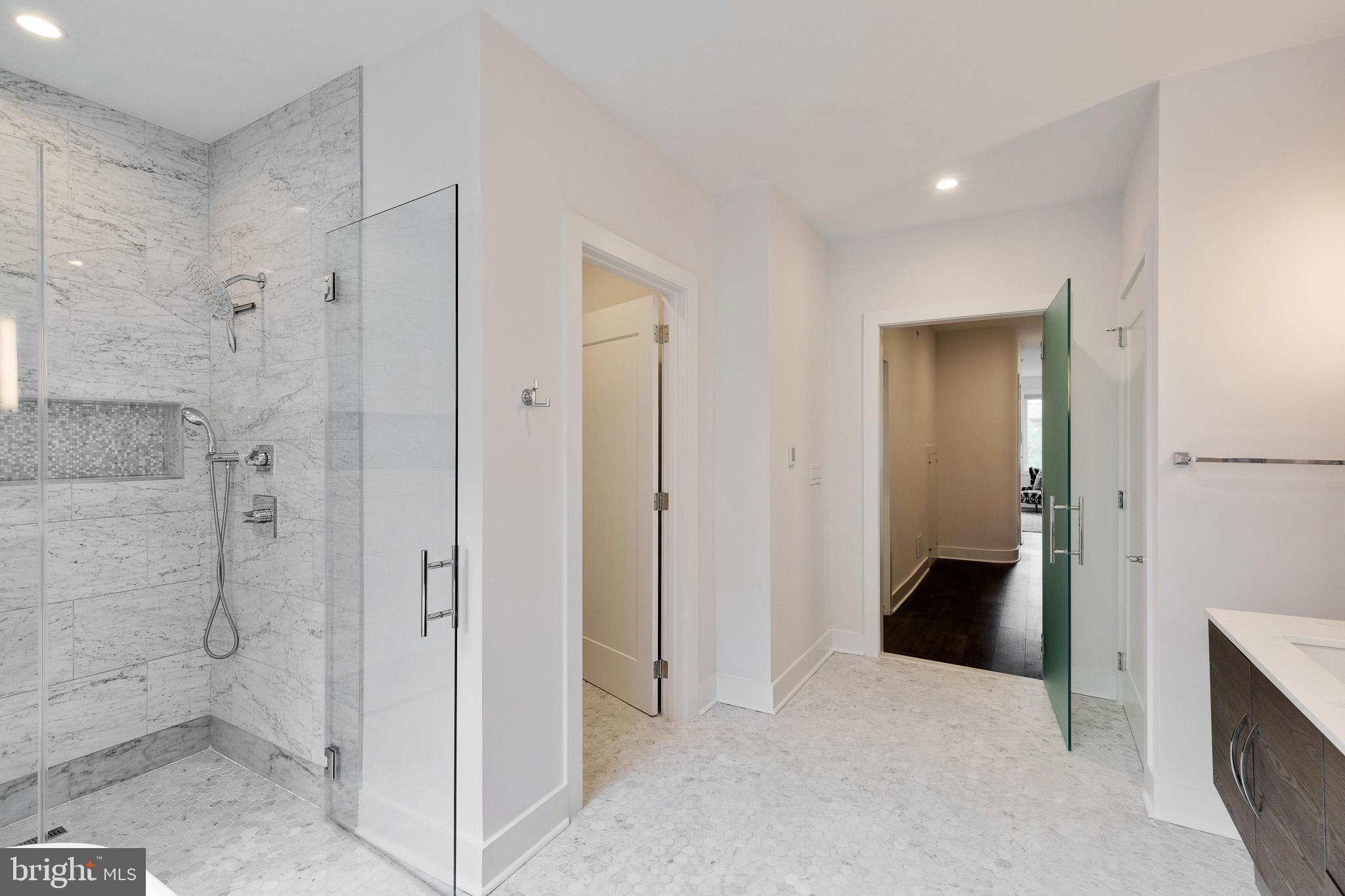 BELLA VISTA - Residential