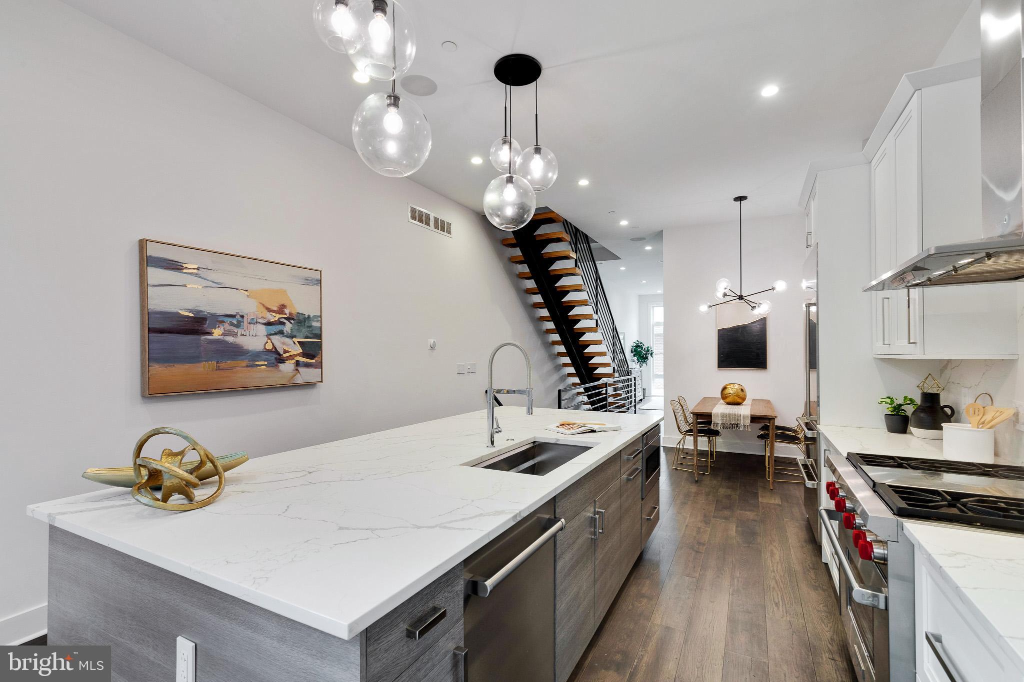 BELLA VISTA - Residential