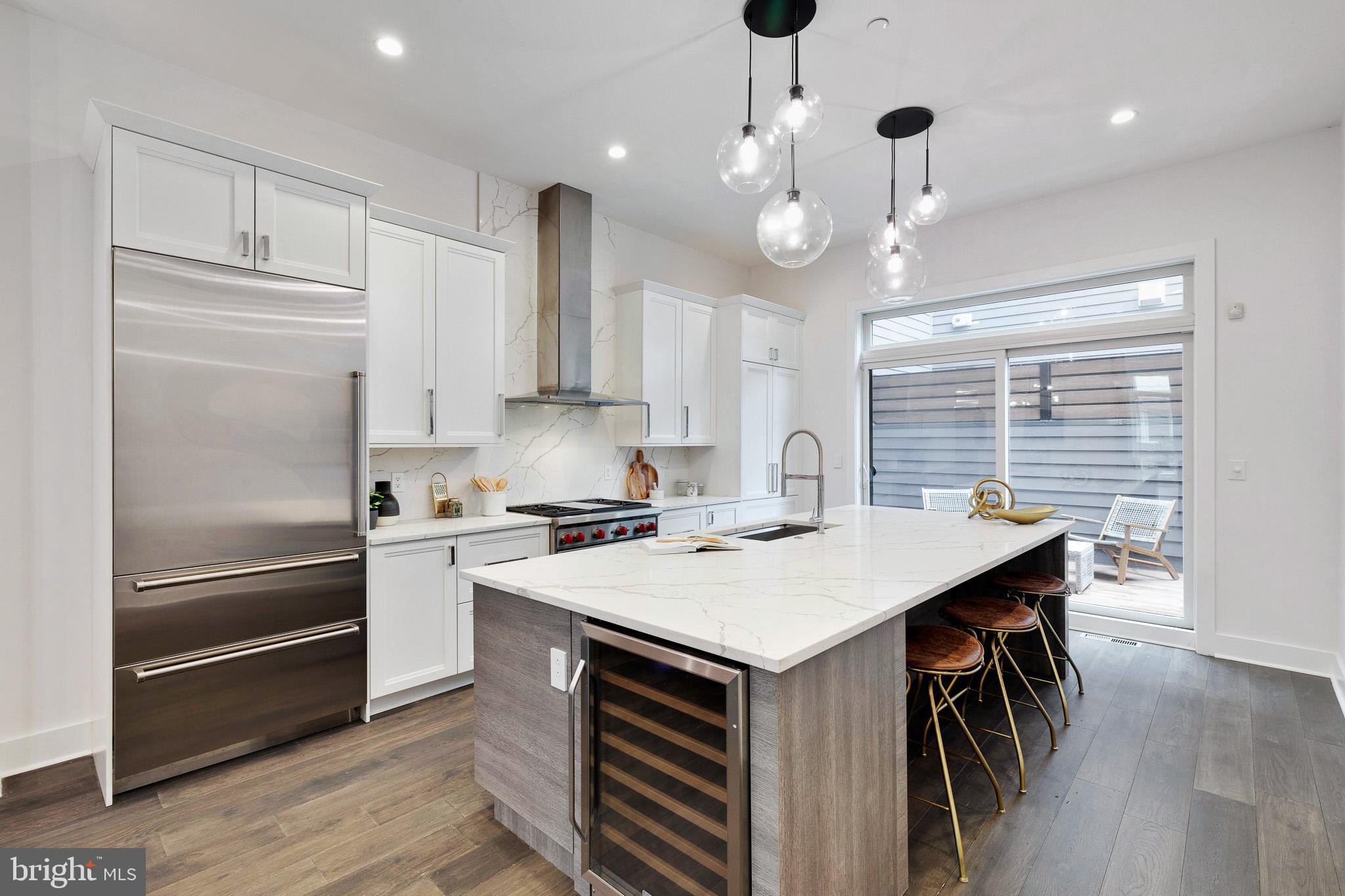 BELLA VISTA - Residential