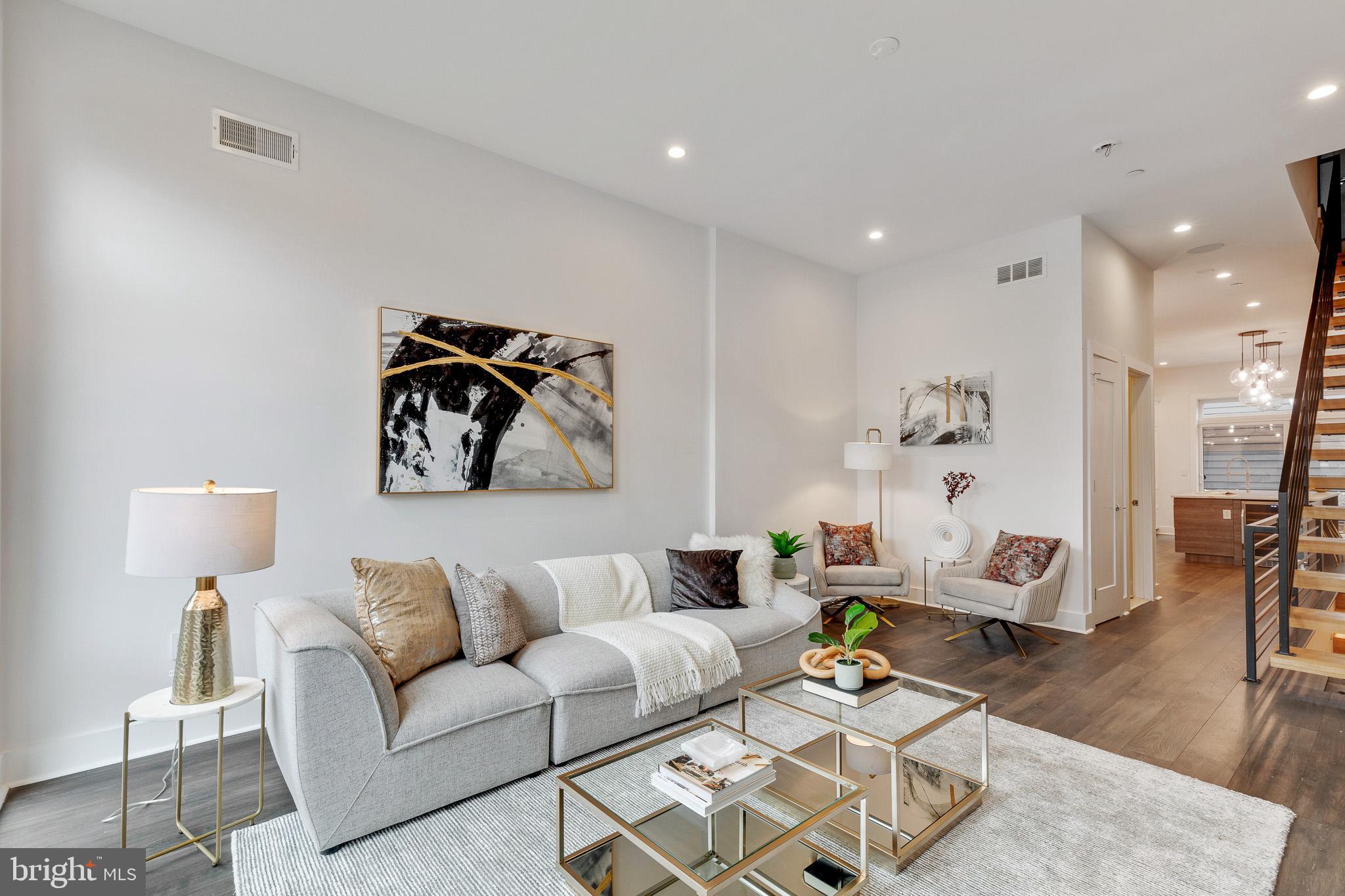 BELLA VISTA - Residential