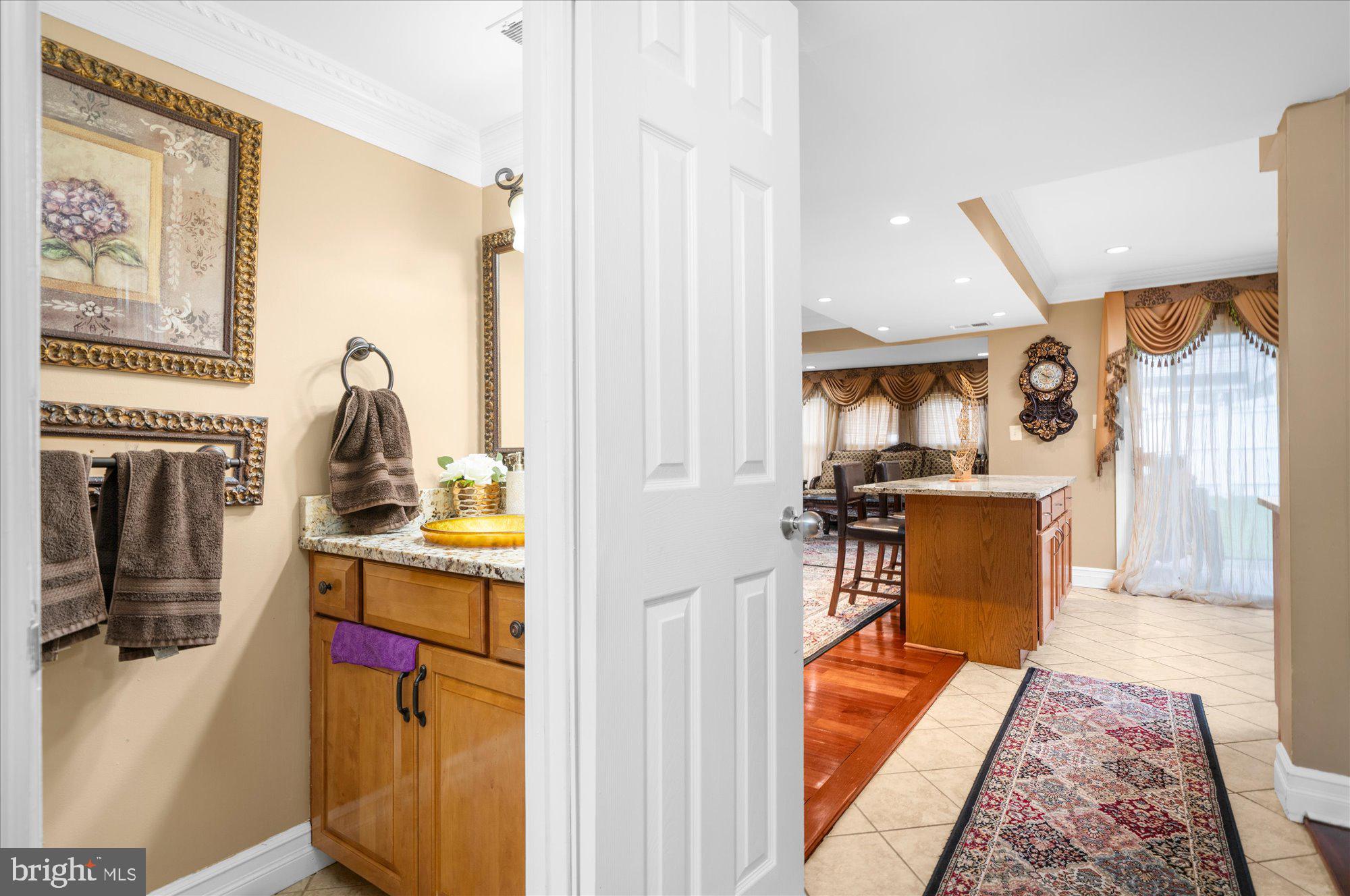 LIBERTY SQUARE - Residential