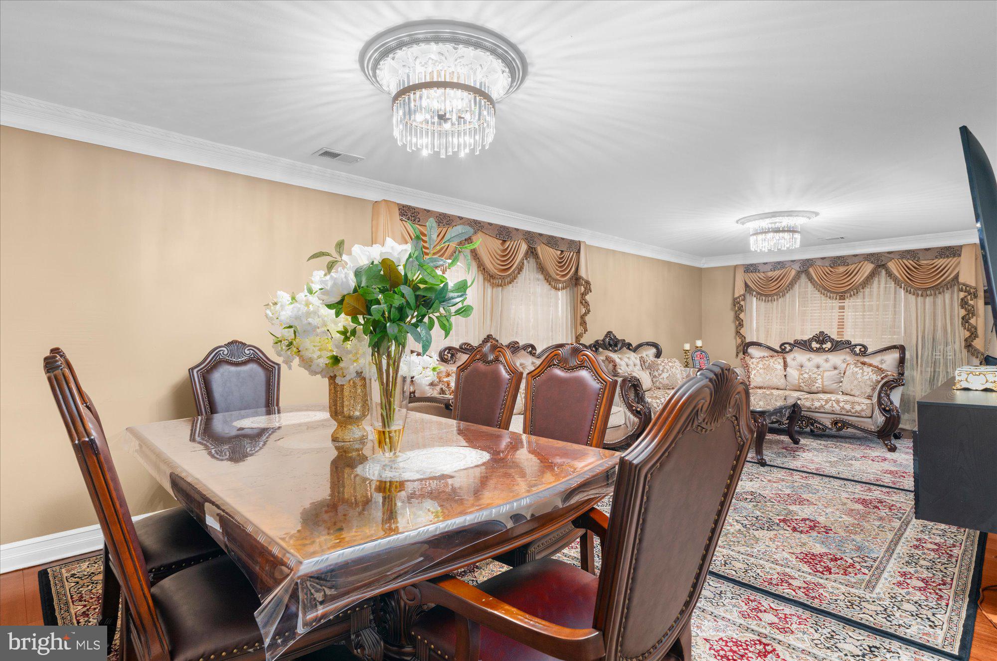 LIBERTY SQUARE - Residential