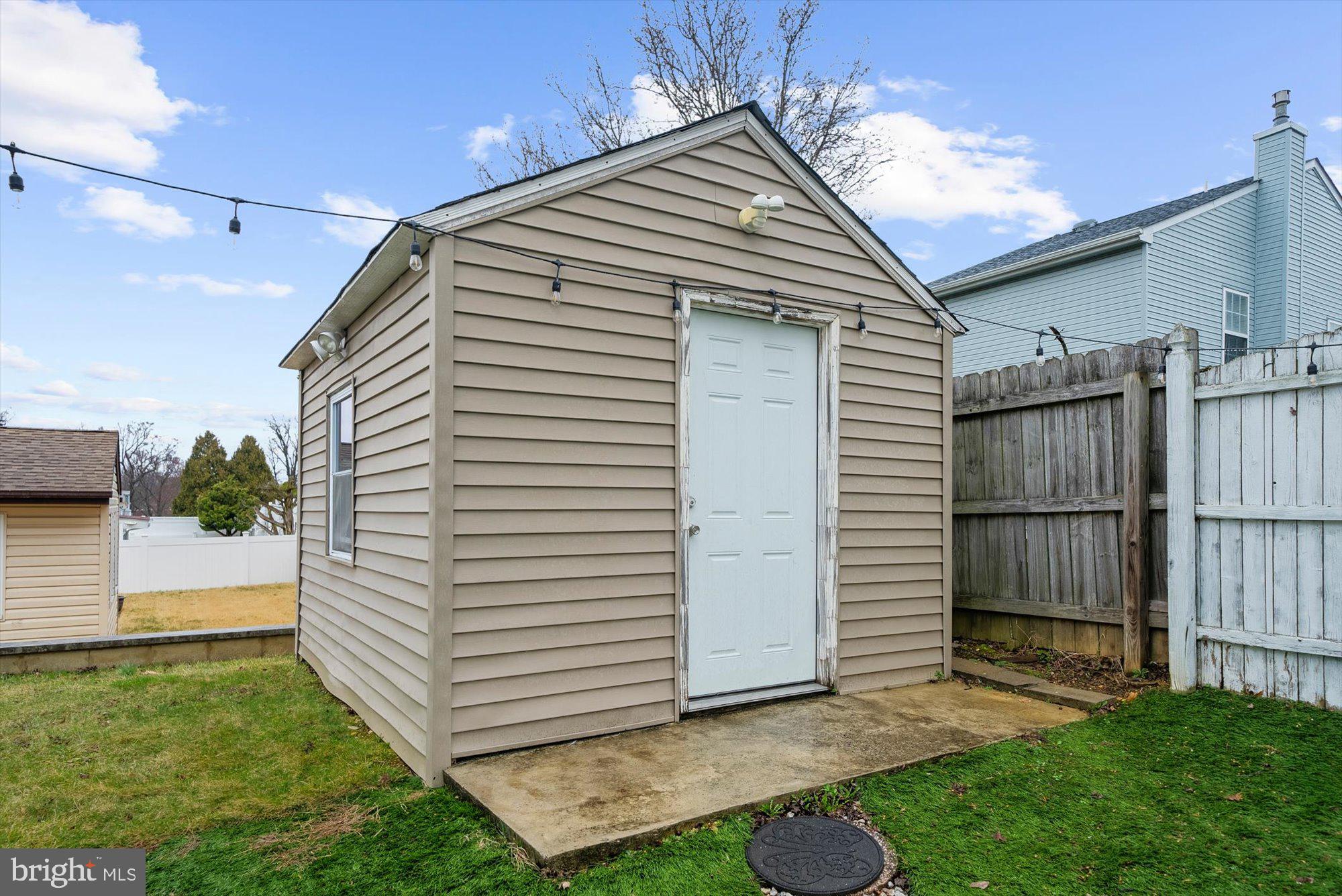 LIBERTY SQUARE - Residential