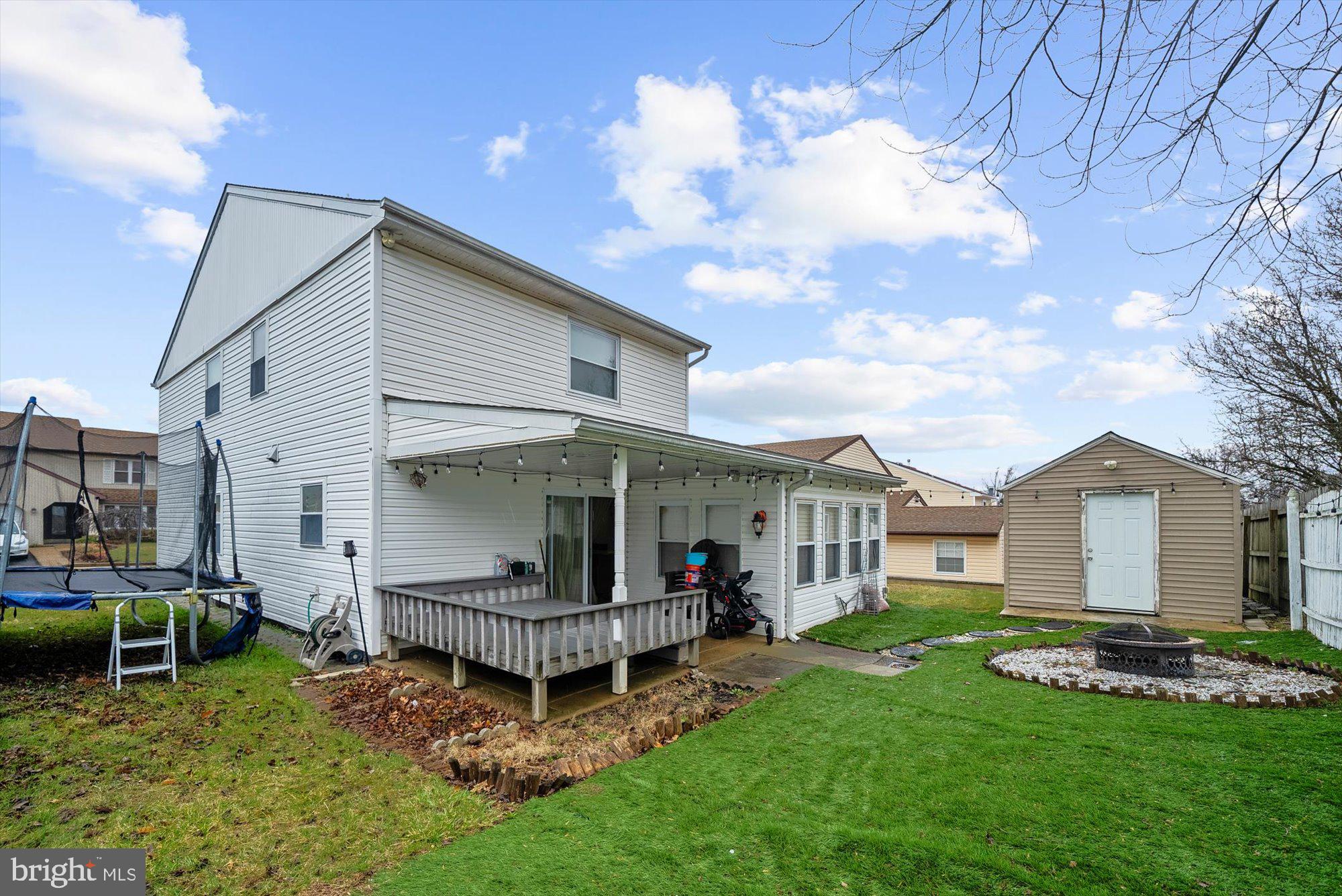 LIBERTY SQUARE - Residential