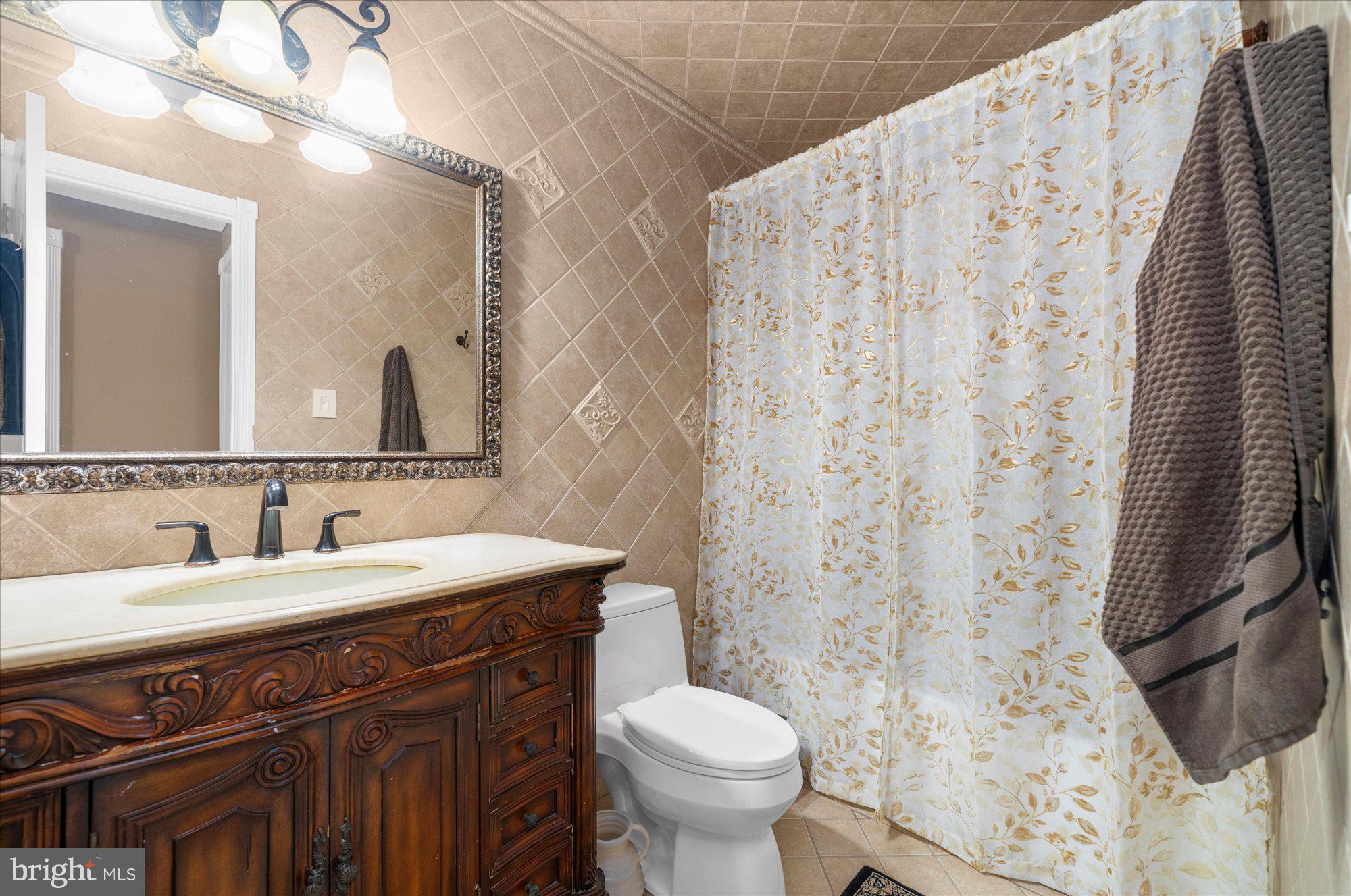 LIBERTY SQUARE - Residential