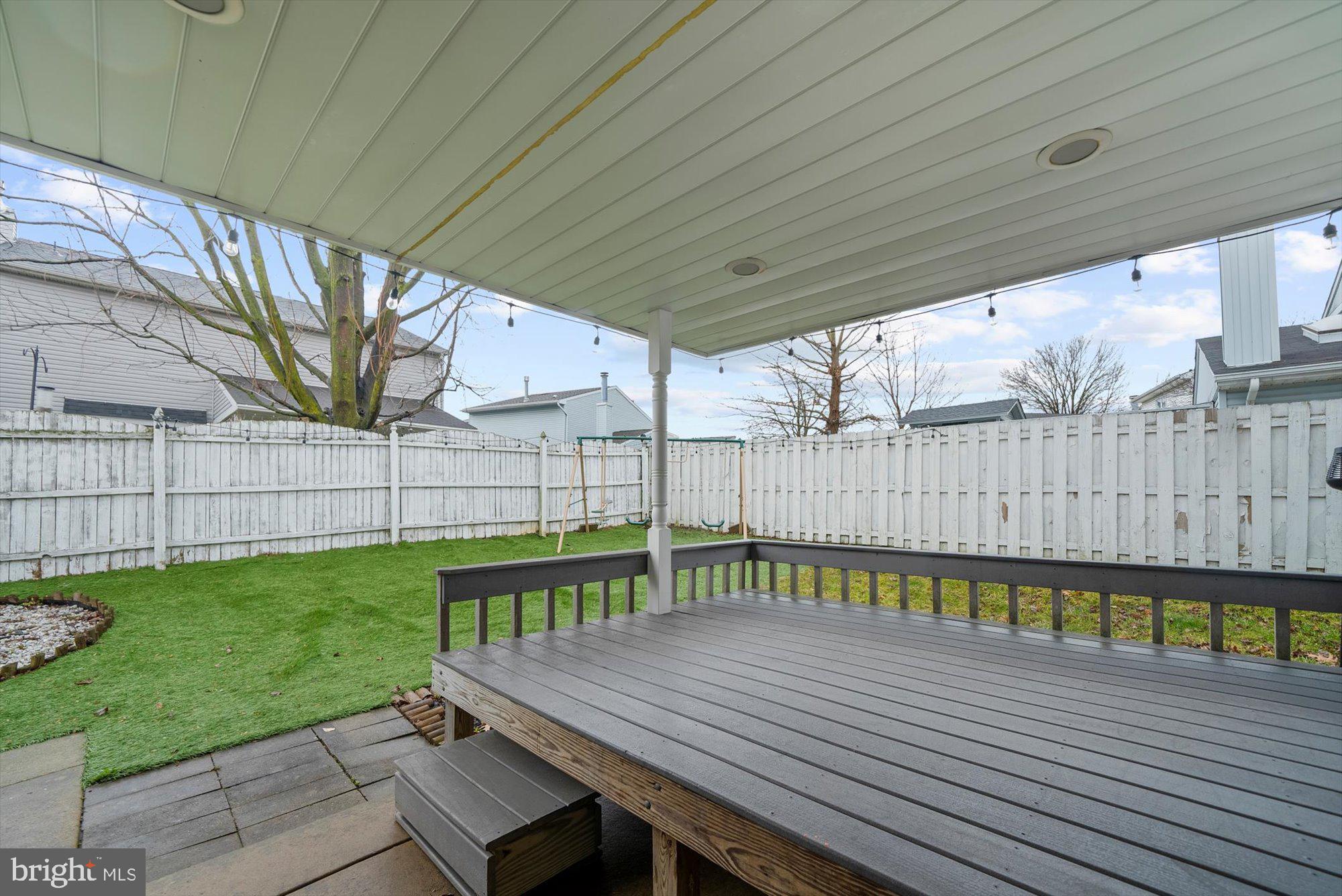 LIBERTY SQUARE - Residential