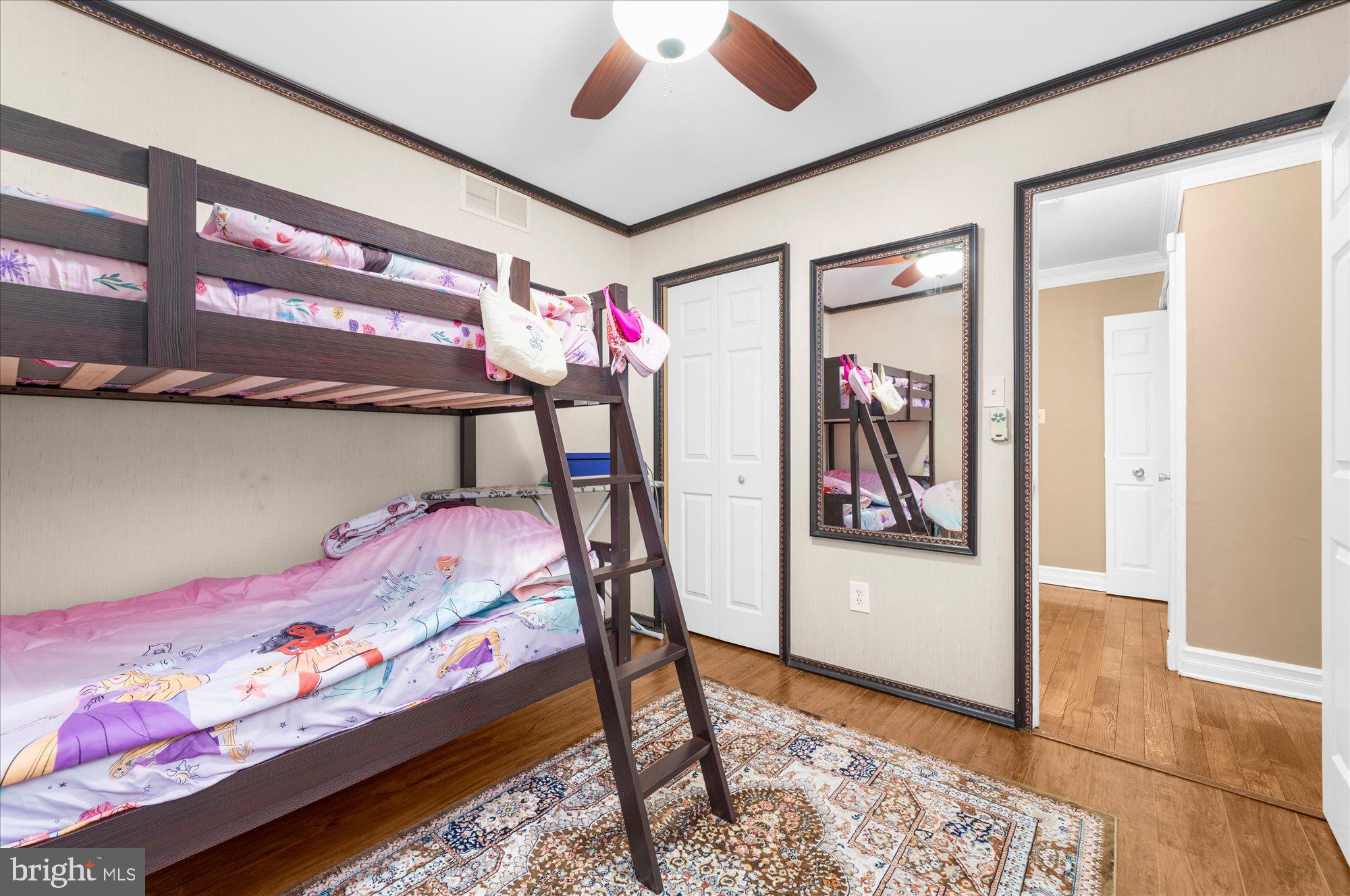 LIBERTY SQUARE - Residential