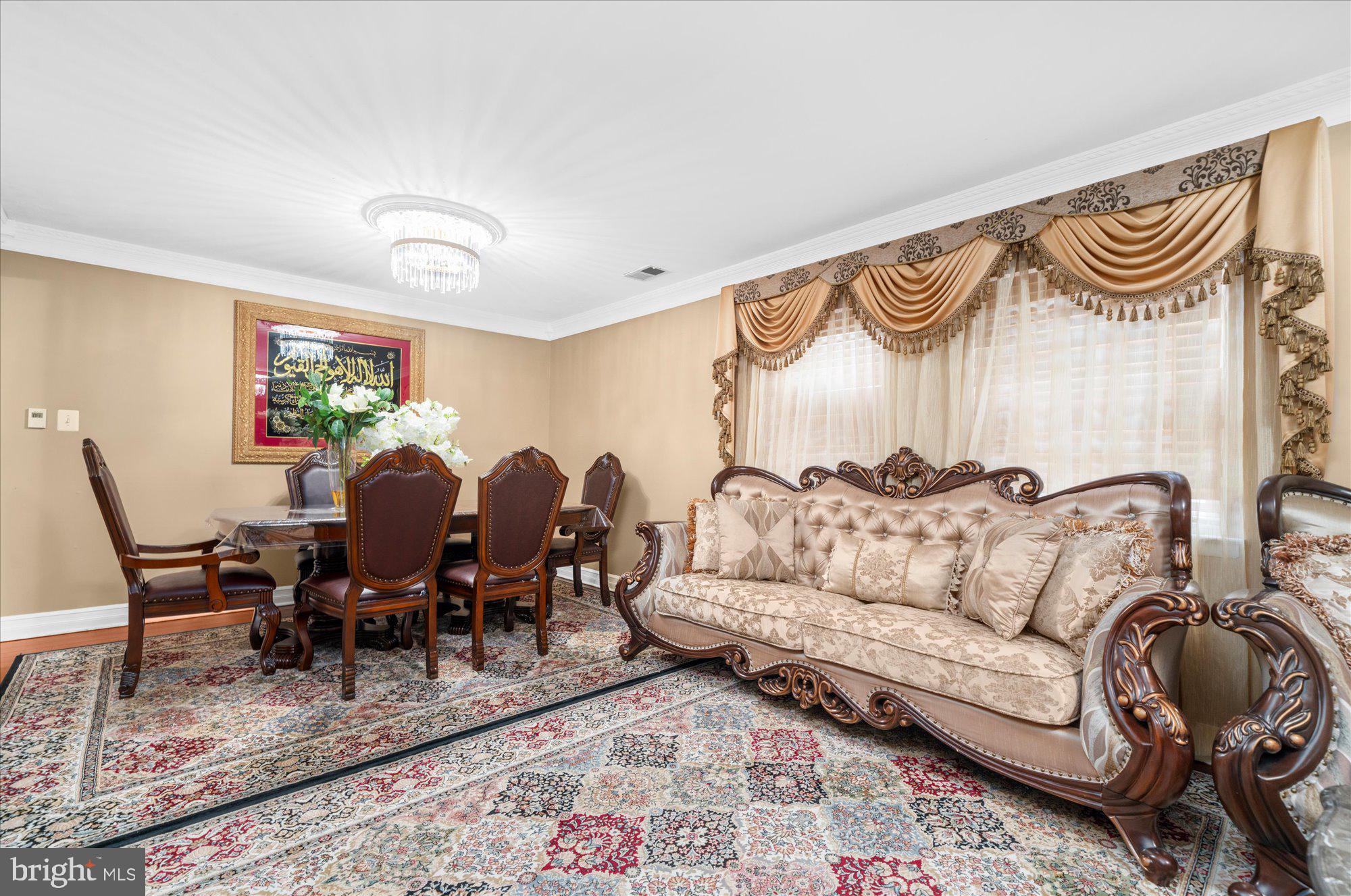 LIBERTY SQUARE - Residential