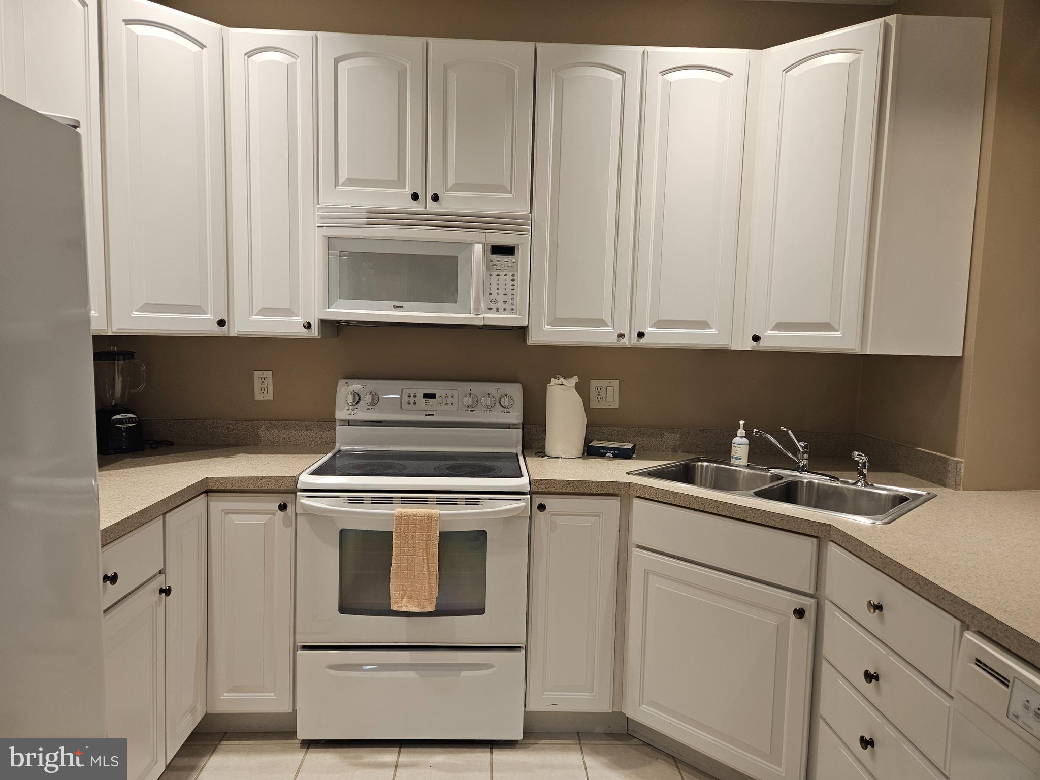 34297 SUMMERLYN DRIVE 501