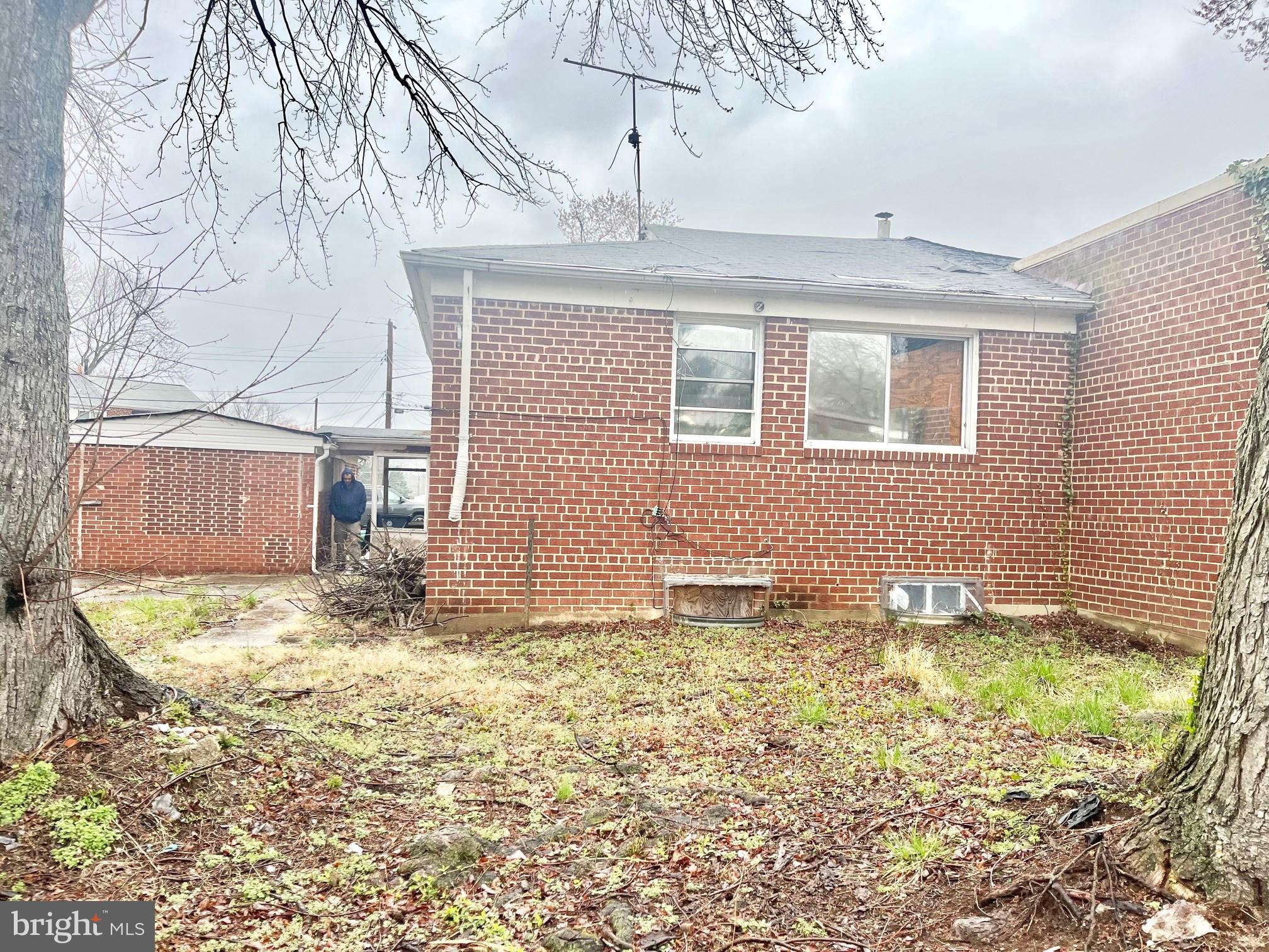 OXON RUN HILLS - Residential