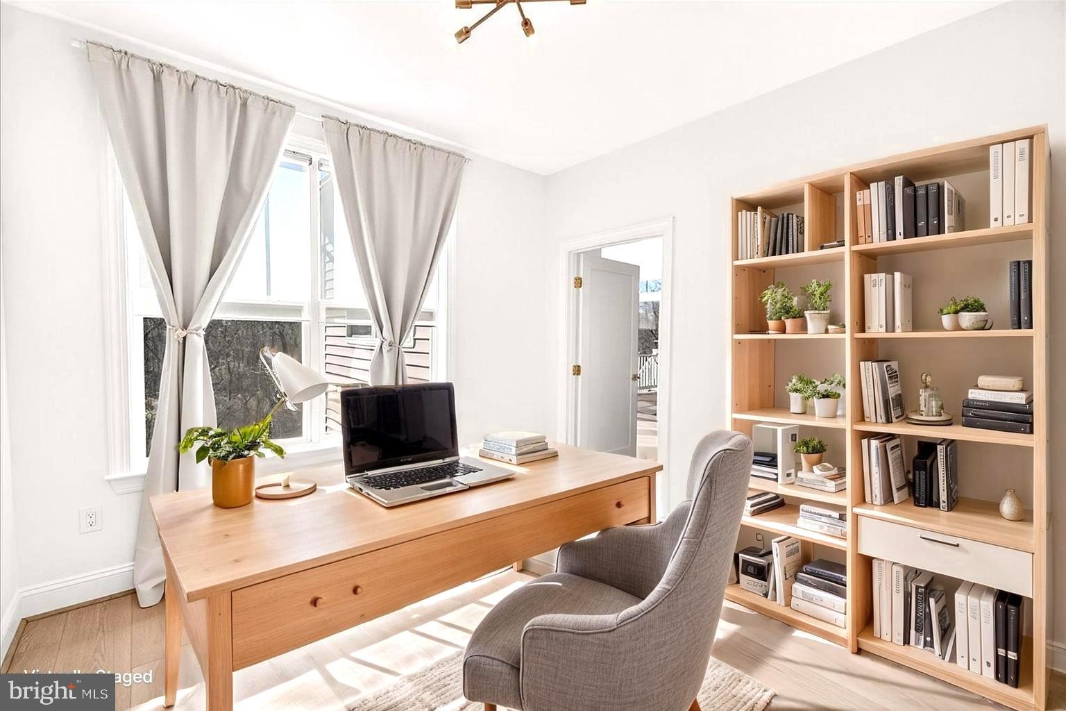 BRIGHTWELL CROSSING - Residential