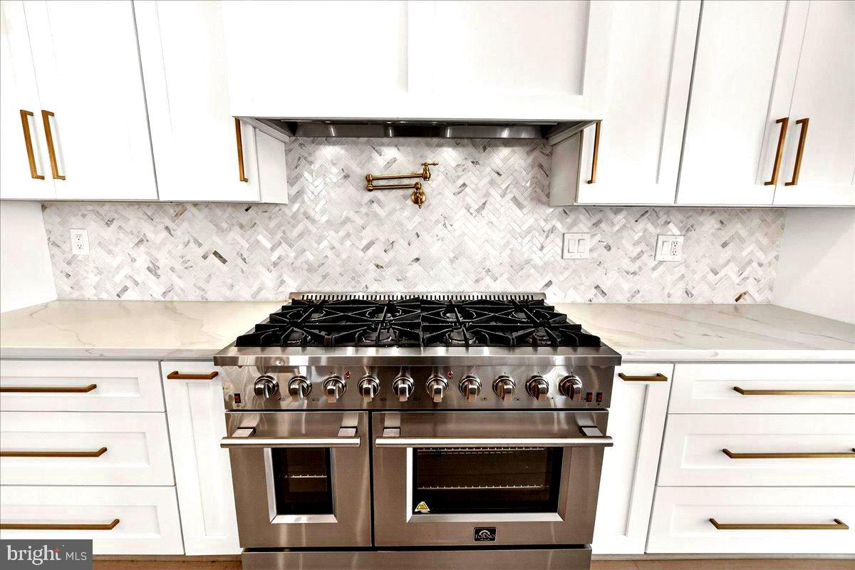 BRIGHTWELL CROSSING - Residential