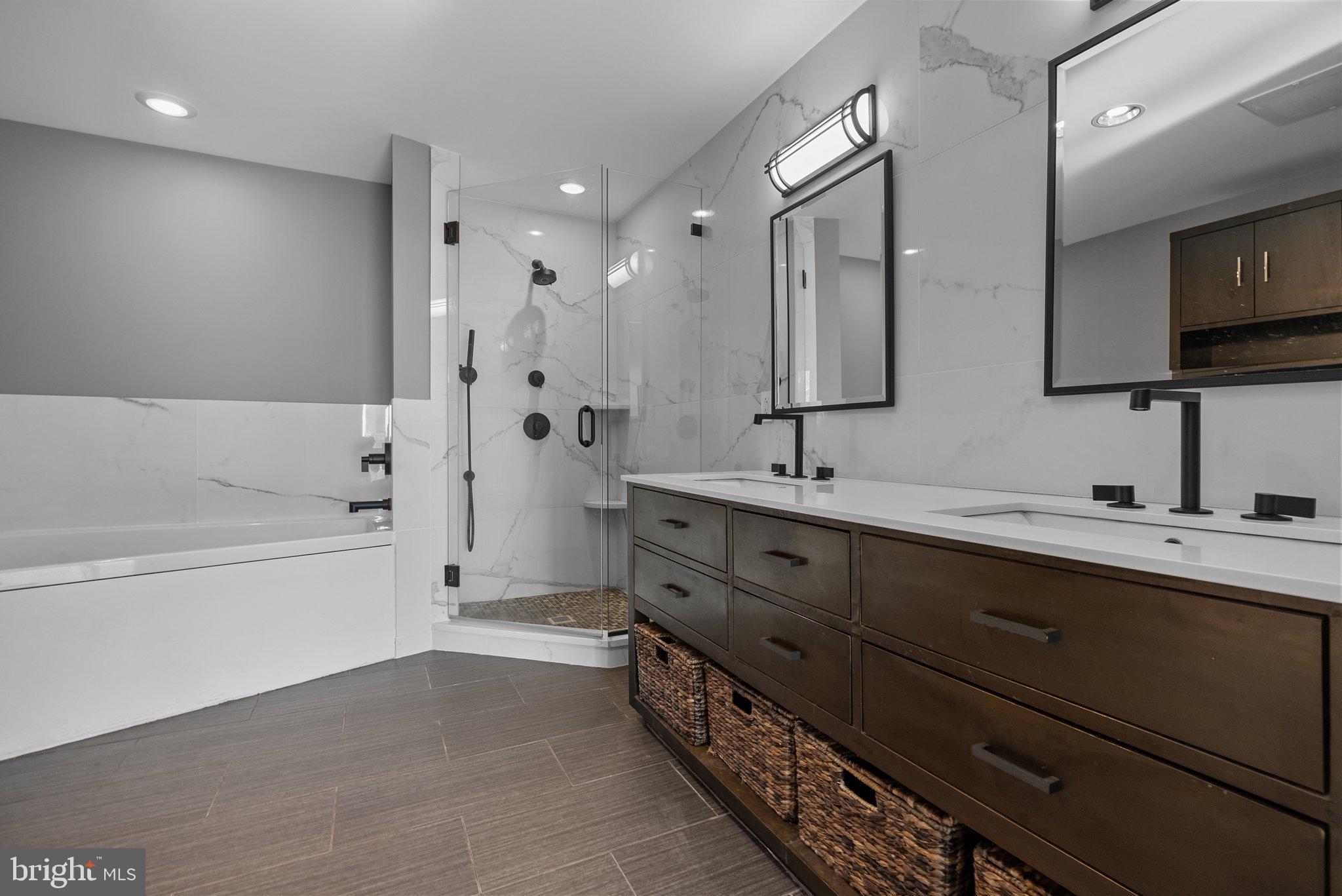 OLD CITY - Residential