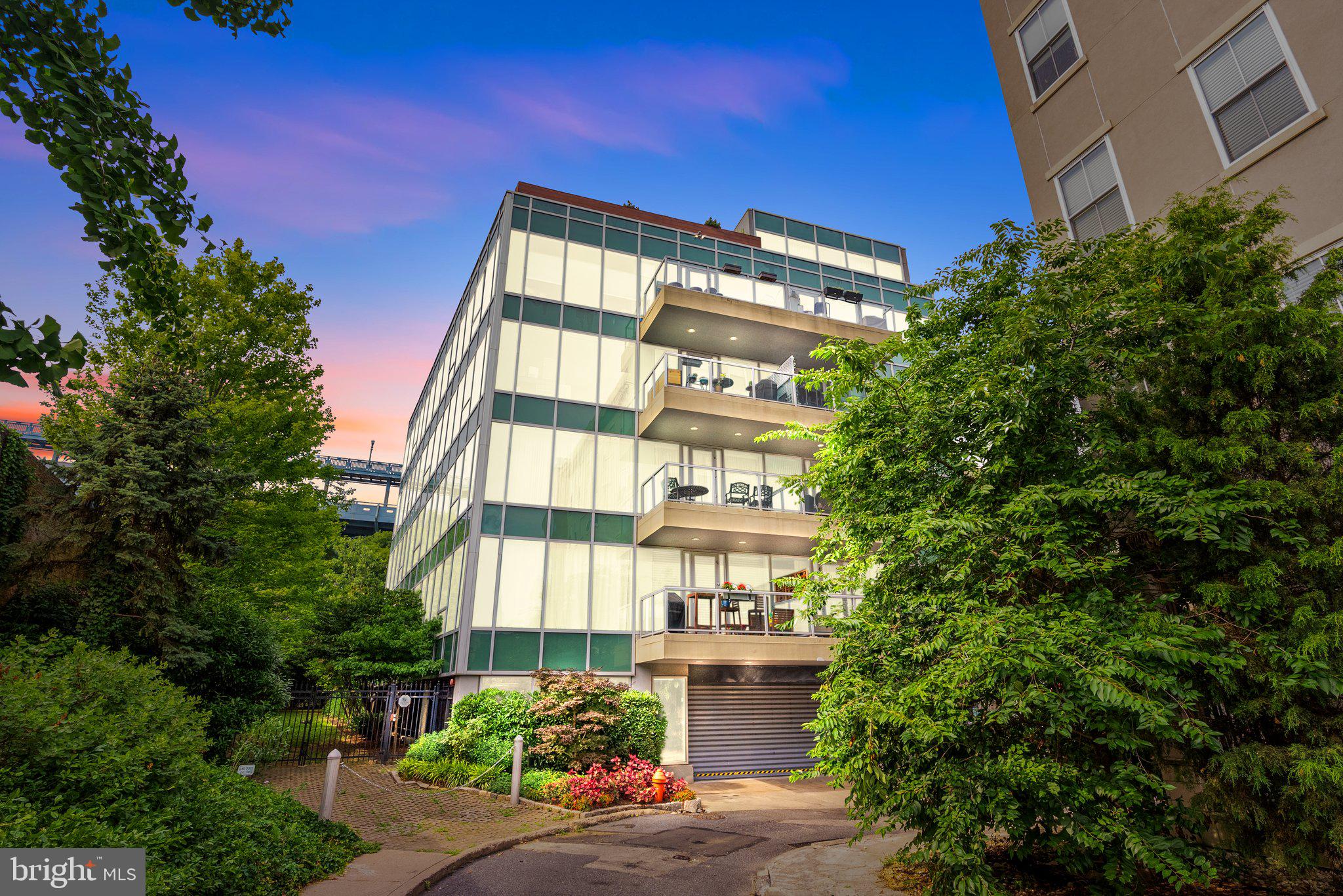 OLD CITY - Residential