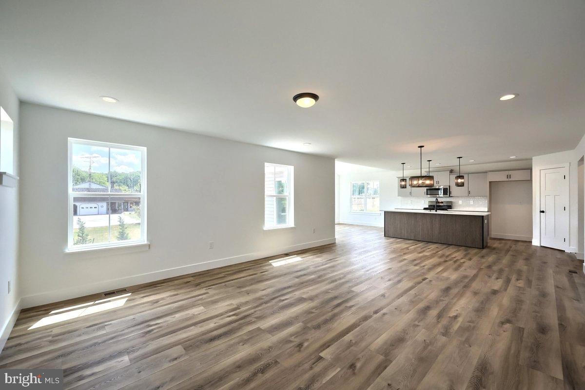 LOGAN MEADOWS - Residential