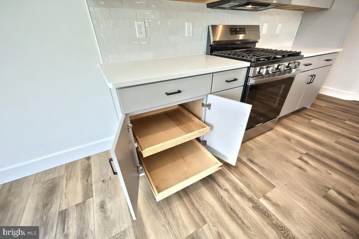 LOGAN MEADOWS - Residential