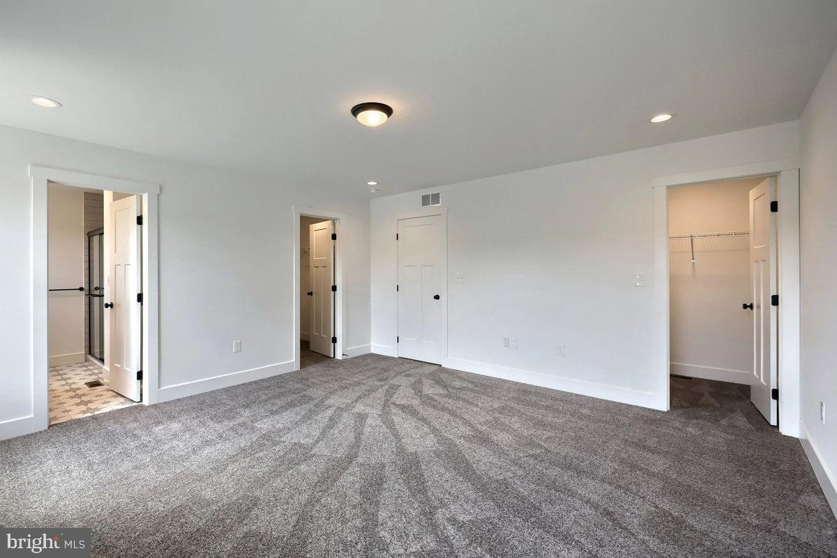 LOGAN MEADOWS - Residential