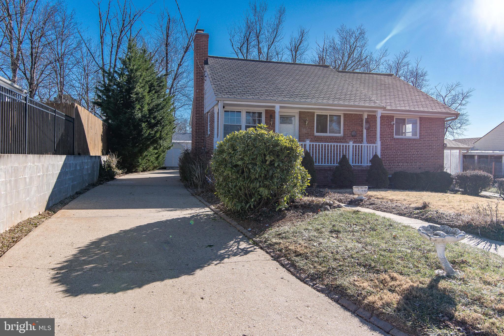 BROYHILL PARK - Residential Lease