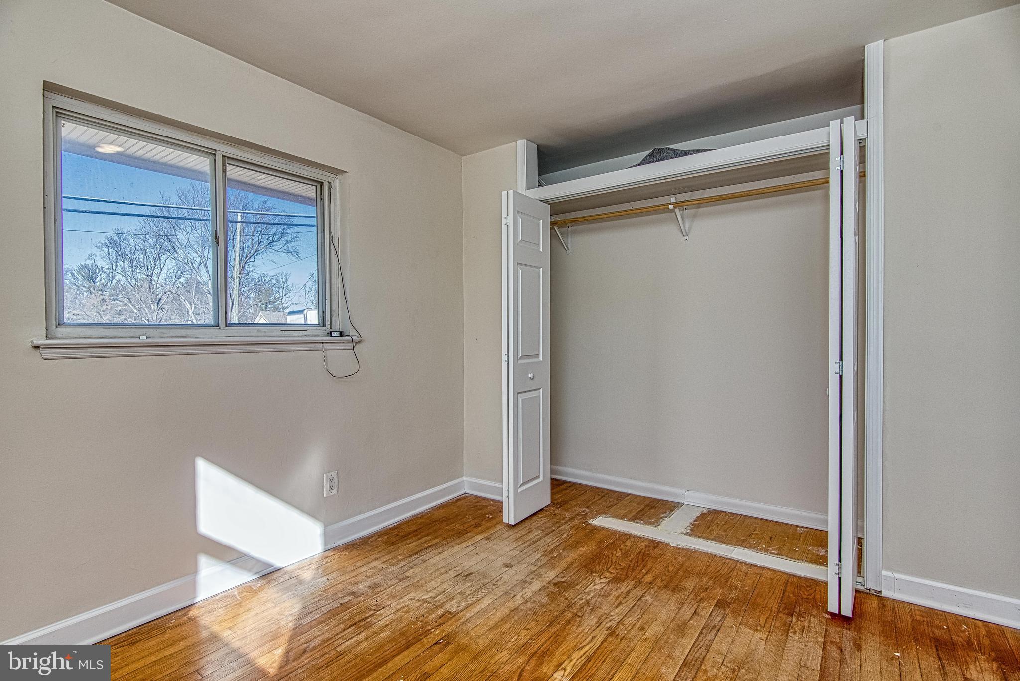 BROYHILL PARK - Residential Lease