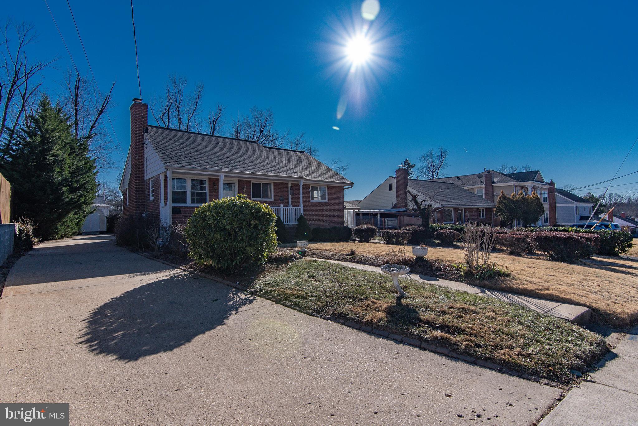 BROYHILL PARK - Residential Lease